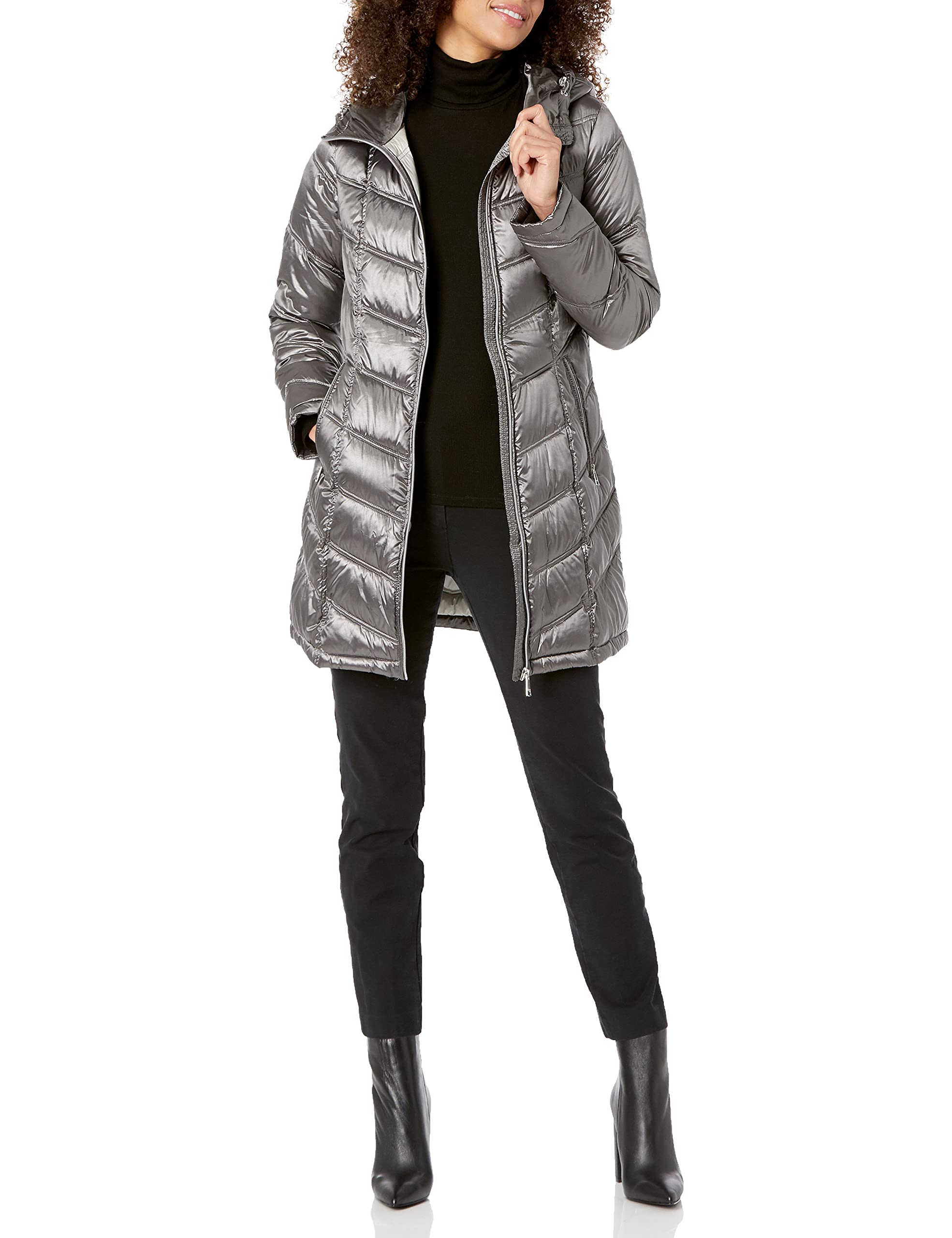 Calvin Klein Women's Hooded Chevron Quilted Packable Down Jacket - Lightweight Warm Winter Coat for Outdoor Activities (Regular & Plus Sizes) | Hiking, Travel, Casual Wear