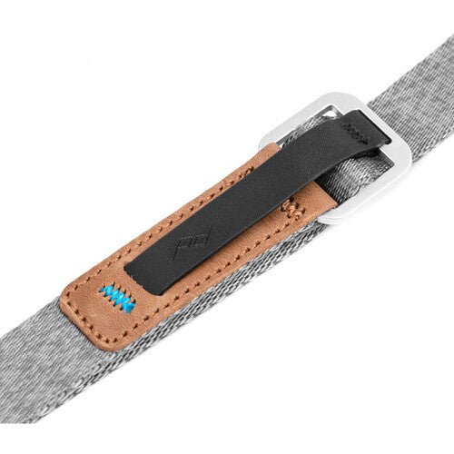 Peak Design Leash Camera Strap - Adjustable & Comfortable Neck Strap for DSLR & Mirrorless Cameras (Ash Gray) - Perfect for Travel, Hiking & Outdoor Photography