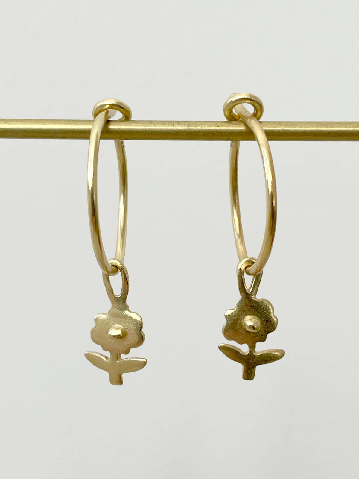 14K Gold Daisy Hoop Earrings for Women - Dainty Floral Stud Earrings for Everyday Wear, Gift for Her | Perfect for Spring, Summer, Wedding & Boho Style Outfits
