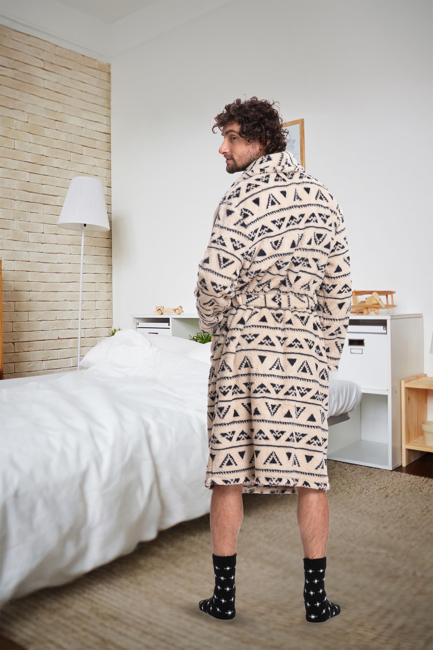 Mad Dog Men's Fleece Sherpa Robe - Soft Fluffy Bathrobe for Men | Lightweight Full-Length Winter House Coat | Warm Loungewear for Home, Spa & Relaxation