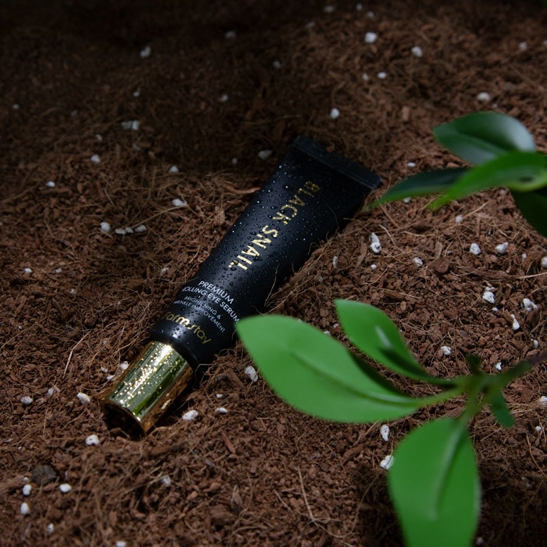 Farmstay Black Snail Premium Rolling Eye Serum 25ml - Dark Circle & Wrinkle Treatment for Brightening & Anti-Aging - Perfect for Night Care & Travel Skincare Routine