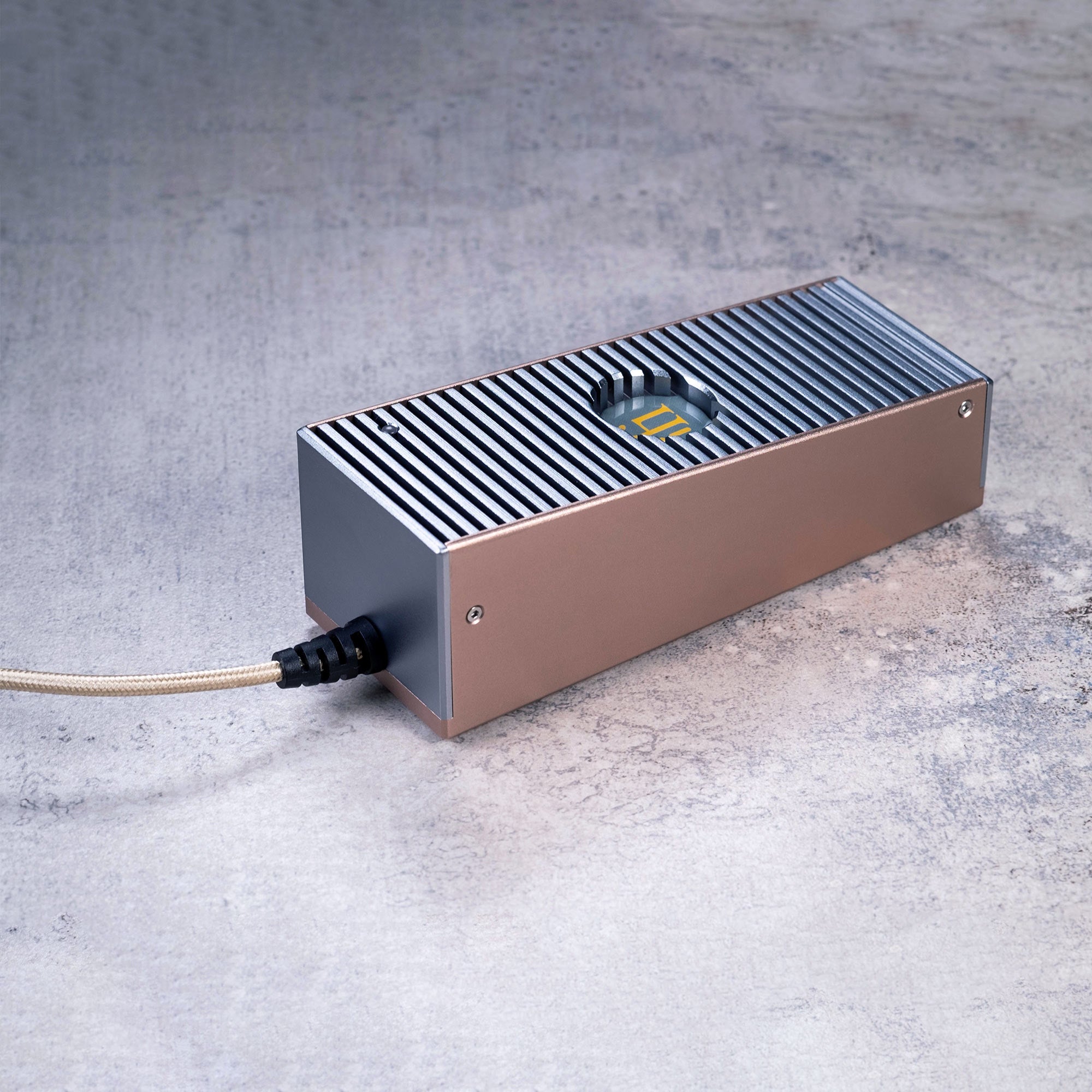 iFi Audio iPower Elite - Ultra-Low Noise Power Supply for Hi-Fi Systems, DACs, and Headphone Amps - Perfect for Audiophiles and Home Theater Setups