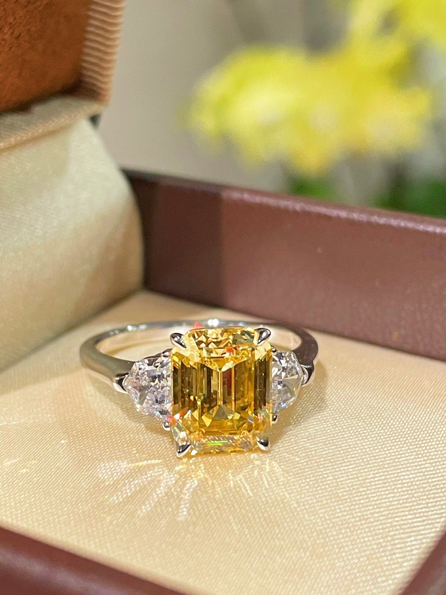 Golden Maze Tower Cut Yellow Diamond Ring – Elegant 14K Gold Solitaire Ring for Women, Perfect for Engagement, Wedding & Anniversary Gifts