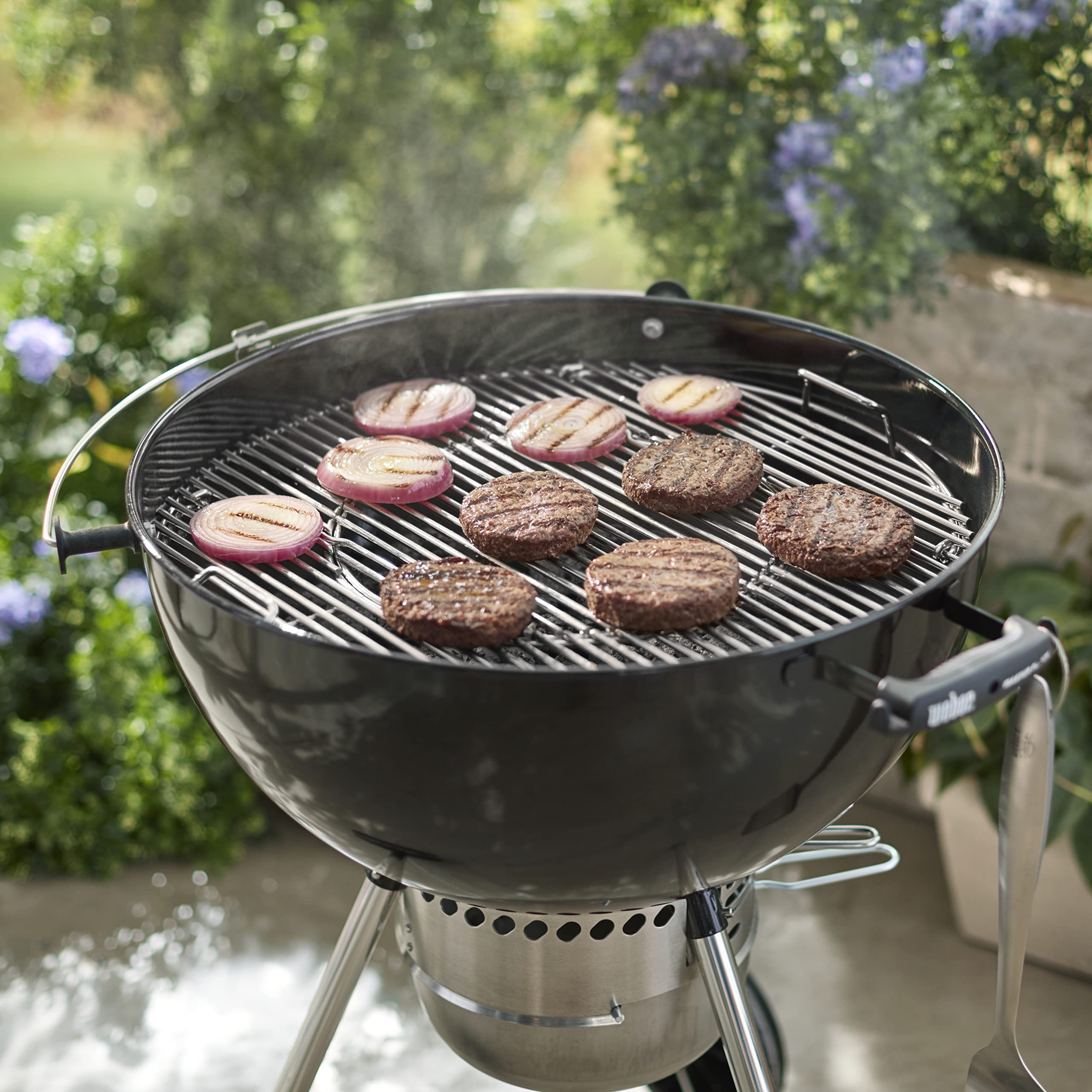 Weber 8843 GBS Charcoal BBQ Grill - 22.4 Inch (57 cm) Portable Barbecue Stove for Camping, Backyard & Outdoor Cooking - Fits 10-12 People Perfect for Picnics, Tailgating & Family Gatherings