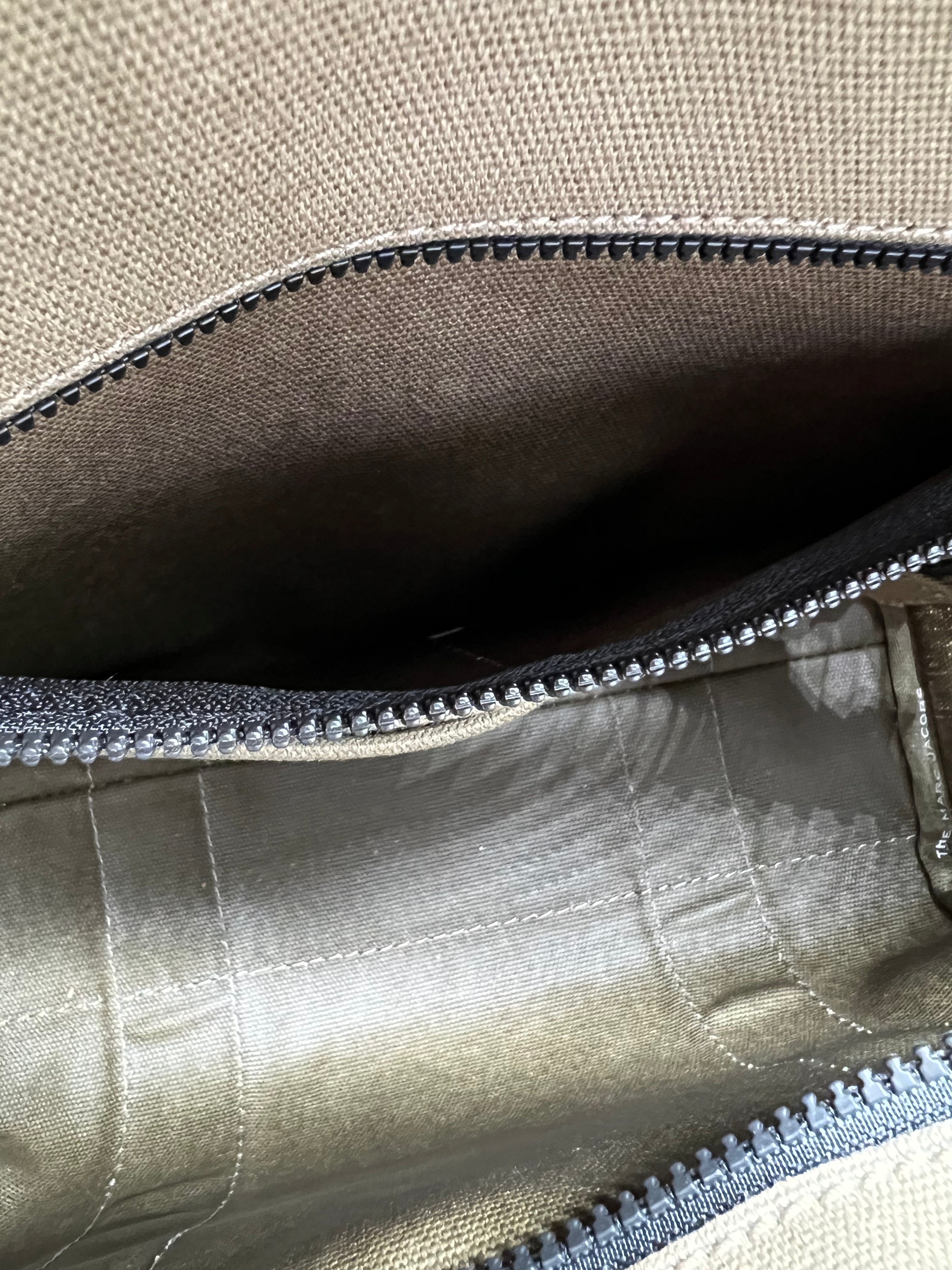 Marc Jacobs Khaki Canvas The Medium Tote Bag - Stylish & Spacious Women's Handbag for Work, Travel & Everyday Use