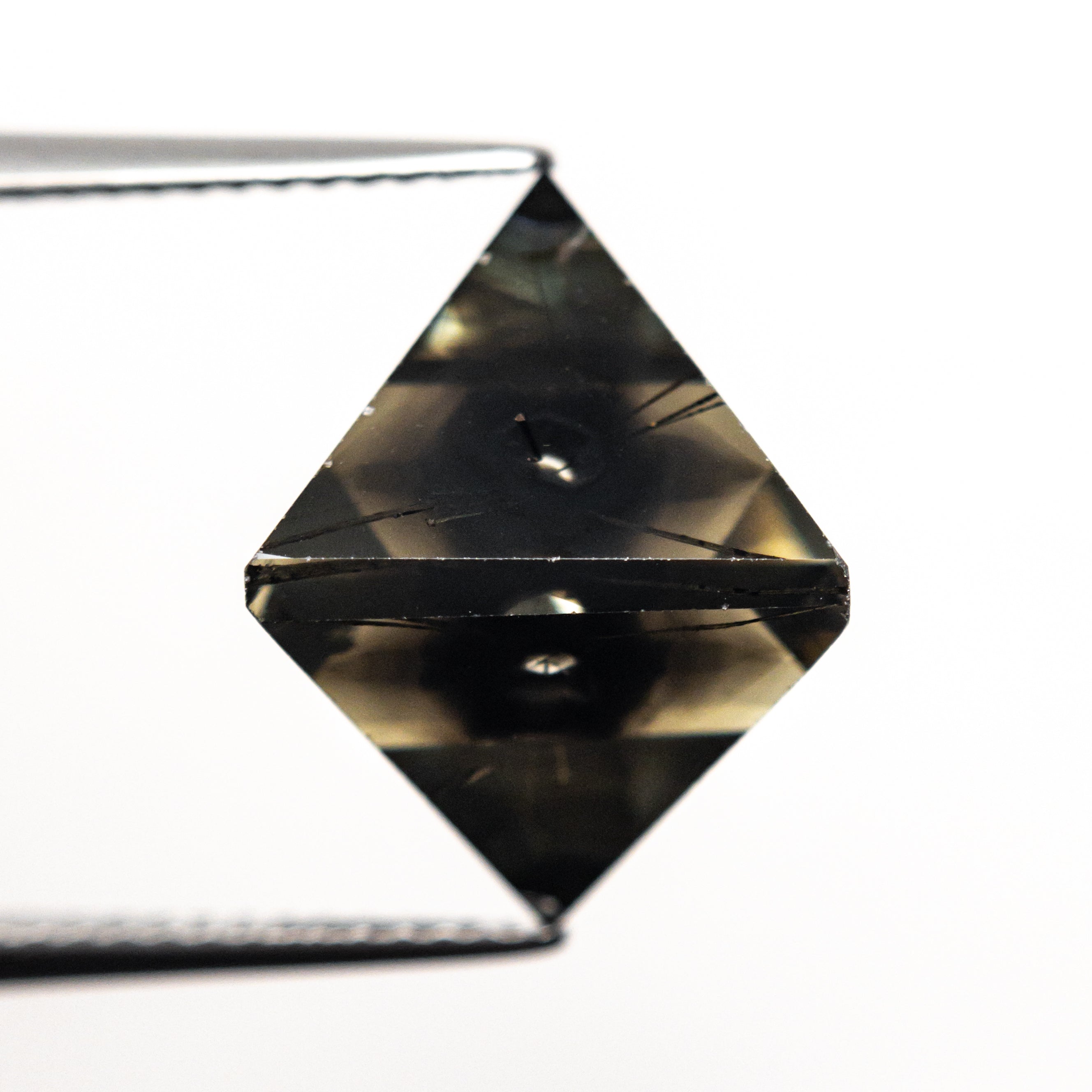13.23ct Natural Asteriated Octahedron Gemstone - 15.65x11.20x11.55mm Faceted Cut for Jewelry Making, Collectors & Healing Crystals