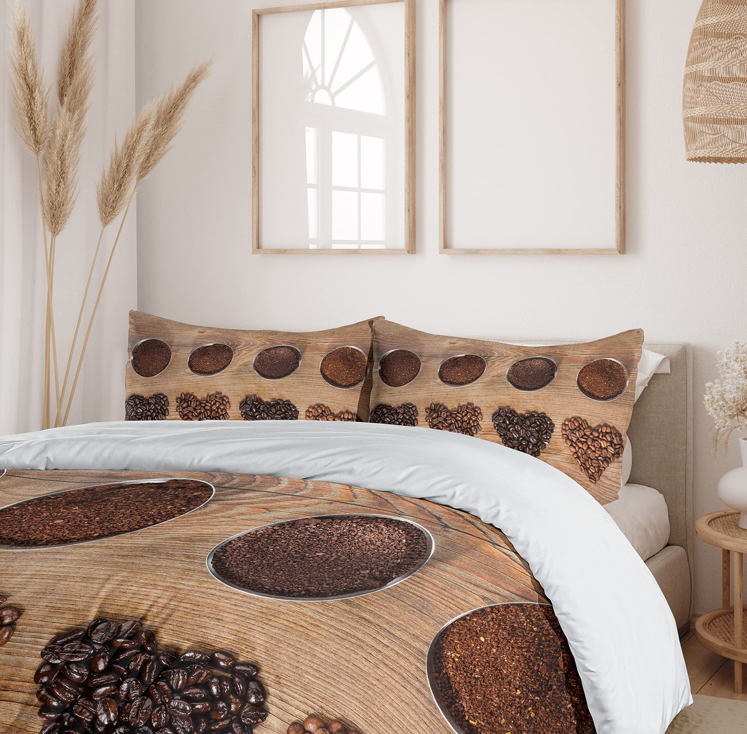 Ambesonne King Size Coffee Duvet Cover Set - Heart-Shaped Coffee Bean Design with 2 Pillow Shams, 3-Piece Dark Brown & Caramel Bedding | Perfect for Coffee Lovers' Bedroom Decor & Cozy Home Styling