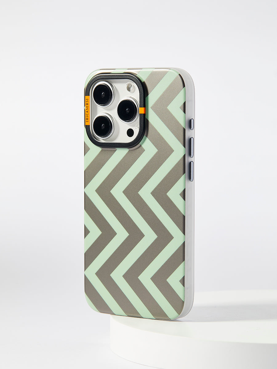 Fashionable Gold Wave Zebra Stripe Phone Case - Trendy Pale Sage Green Cover for iPhone & Samsung | Perfect for Street Style & Everyday Use