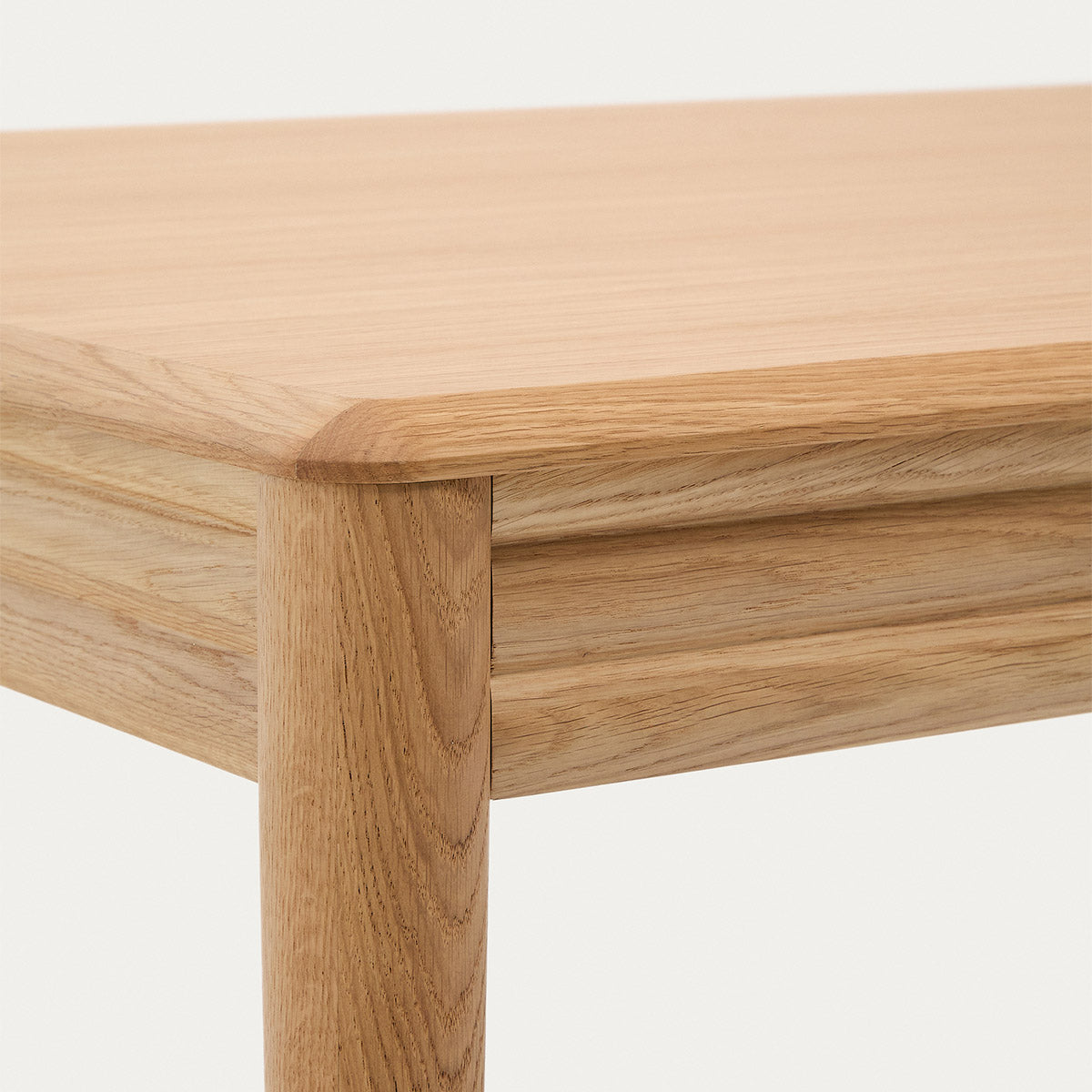 Lenon Extendable Dining Table - Expandable Wooden Table for 6 to 10 People - Perfect for Family Gatherings & Dinner Parties