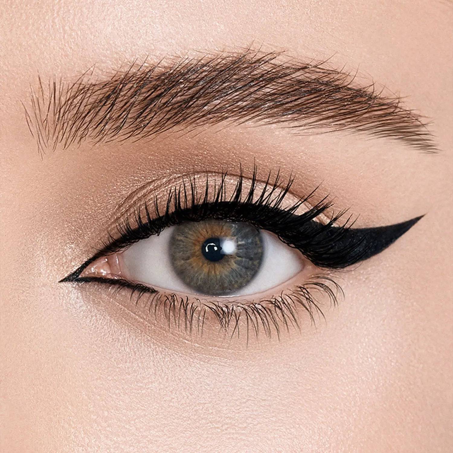 MACRO BLADE LIQUID LINER - Waterproof Eyeliner Pen for Precise Winged Eye Makeup - Perfect for Daily Use, Parties and Special Occasions