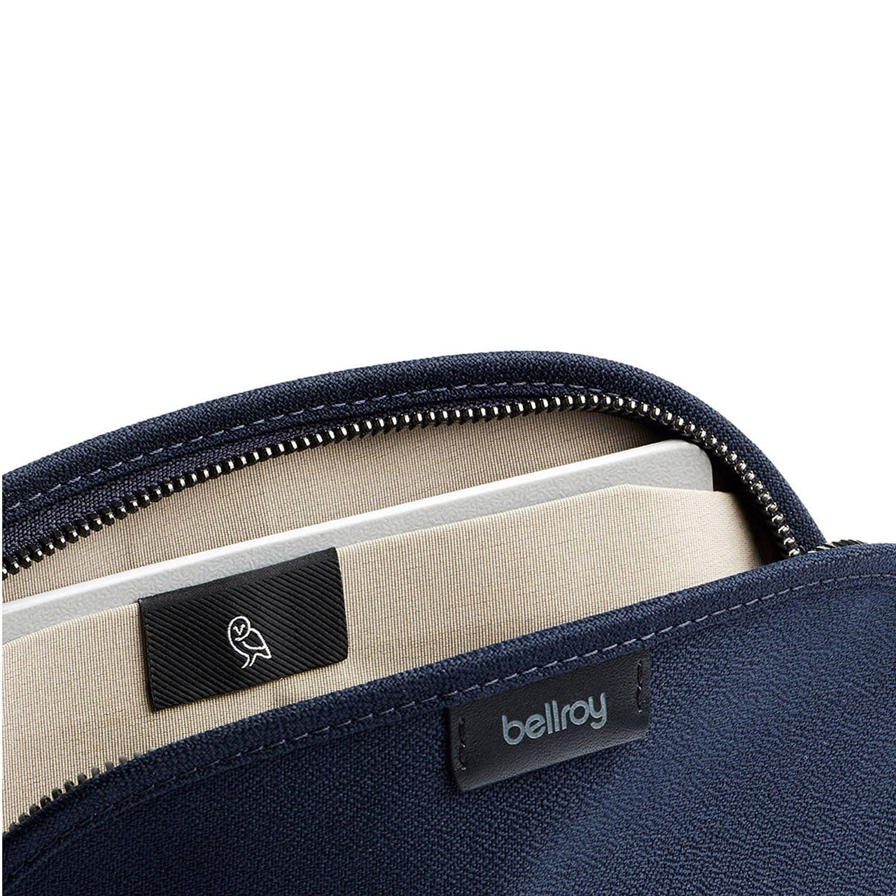 Bellroy Classic Pouch - Premium Leather Zip Pouch for Wallet, Keys & Essentials | Perfect for Travel, Work & Everyday Carry