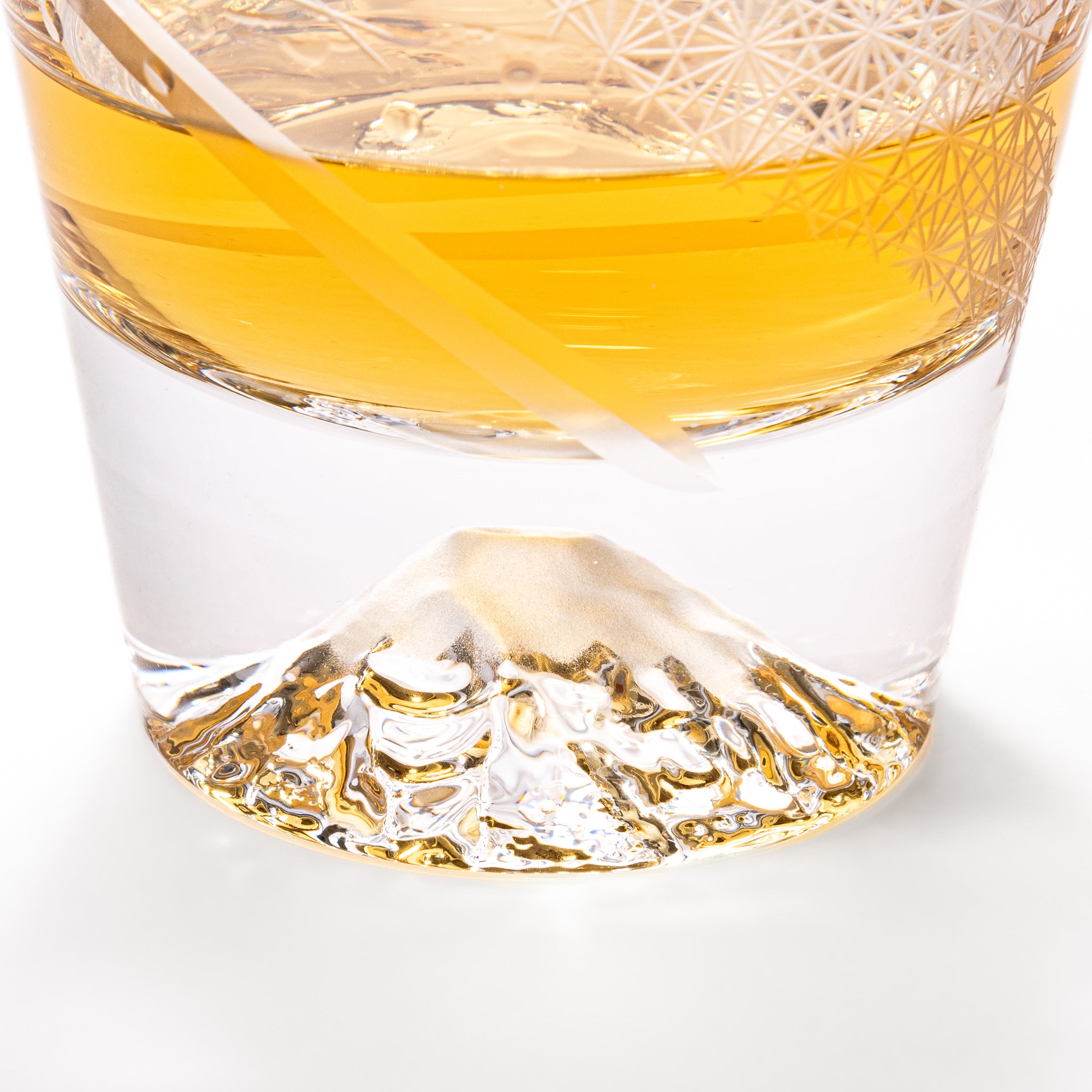 Tajima Mount Fuji Rocks Glass - Japanese Whiskey Tumbler with Breeze Design - Perfect for Scotch, Bourbon & Cocktail Drinking at Home Bar or Gift Giving