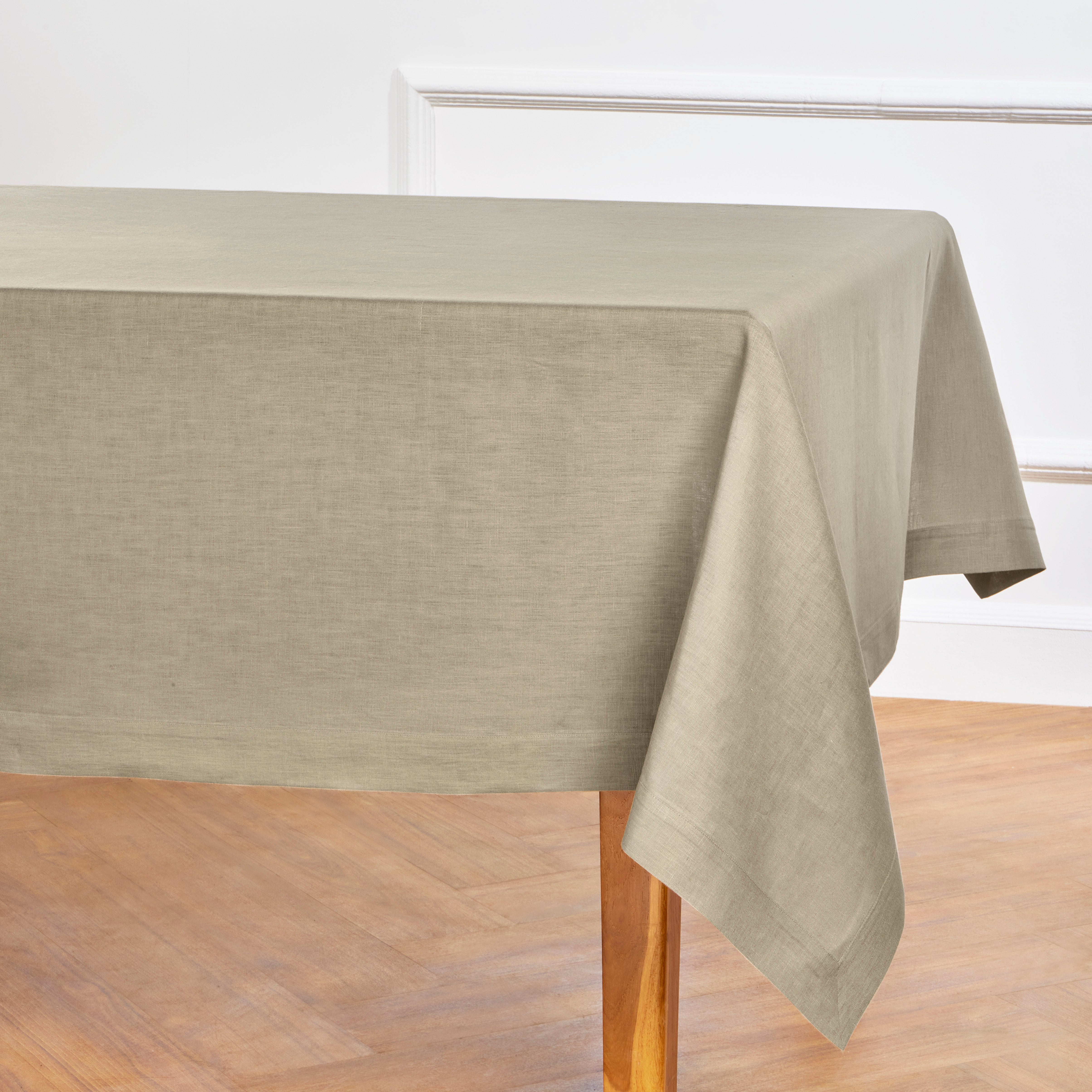 Premium Extra Large Fete Tablecloth - Waterproof & Stain-Resistant for Outdoor Parties, Weddings, and Events