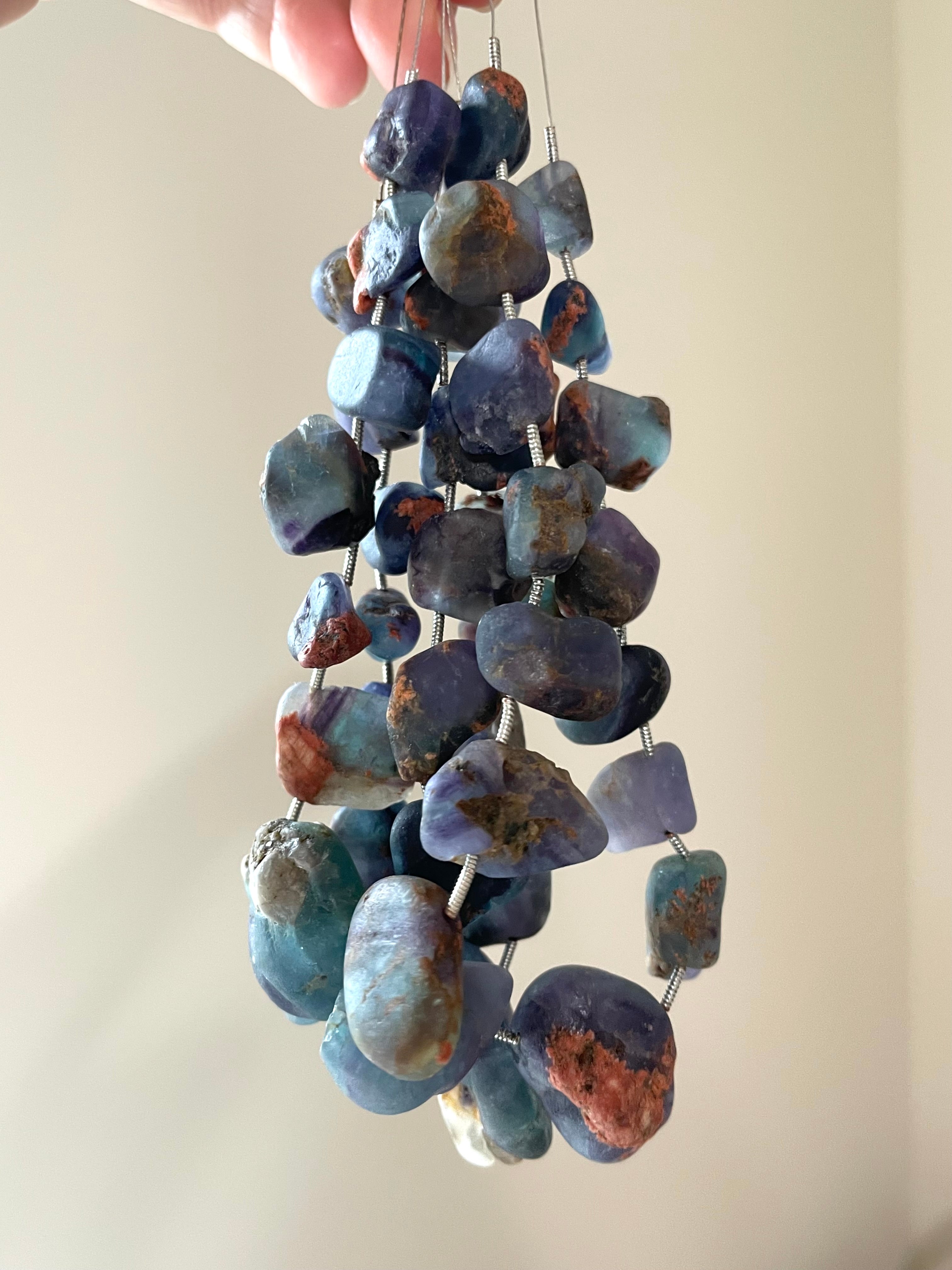 Natural Fluorite Pebble Crystal Necklace for Women – Healing Stone Jewelry for Energy Balance & Stress Relief | Perfect for Meditation, Yoga & Spiritual Gifts