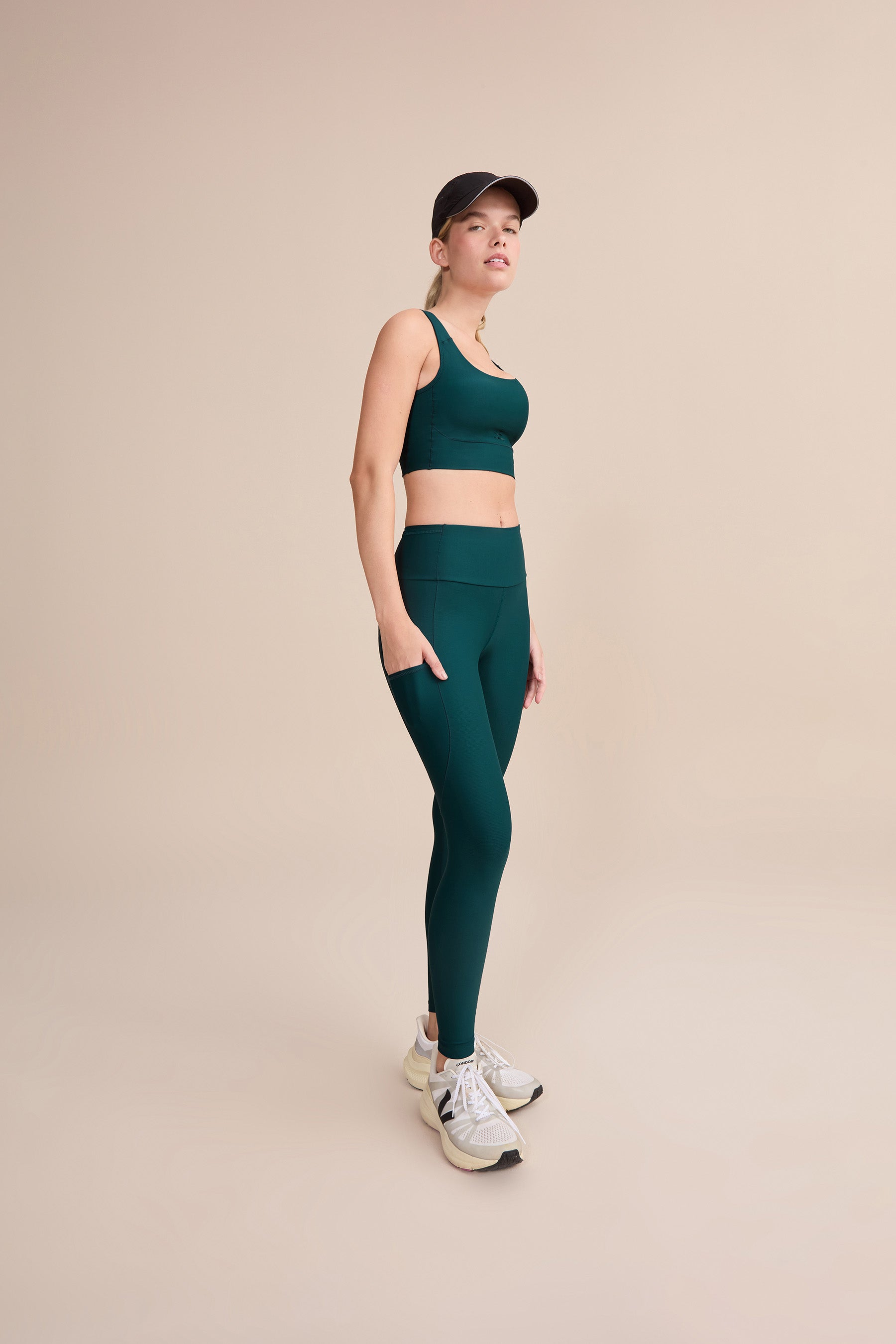 High-Performance Speed Power Sports Bra for Women - Moisture-Wicking & Supportive Workout Top for Running, Yoga & Gym