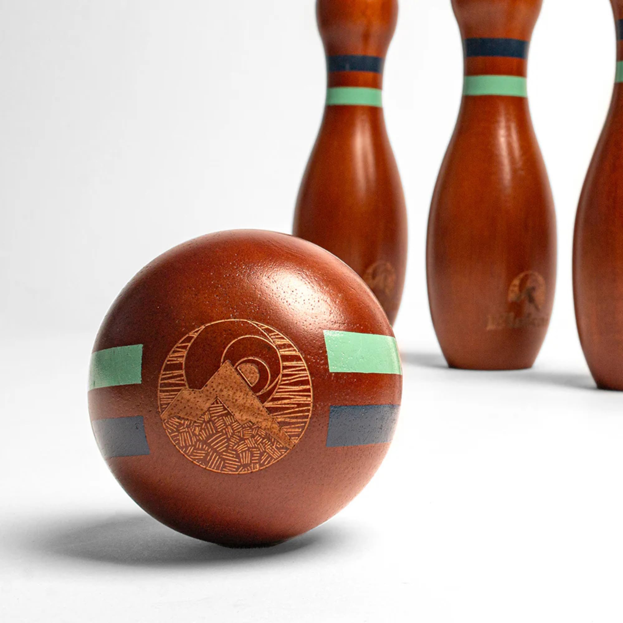 Premium Lawn Bowling Set for Adults & Family - Outdoor Games with Carry Bag - Perfect for Backyard, Picnic, and Beach Fun