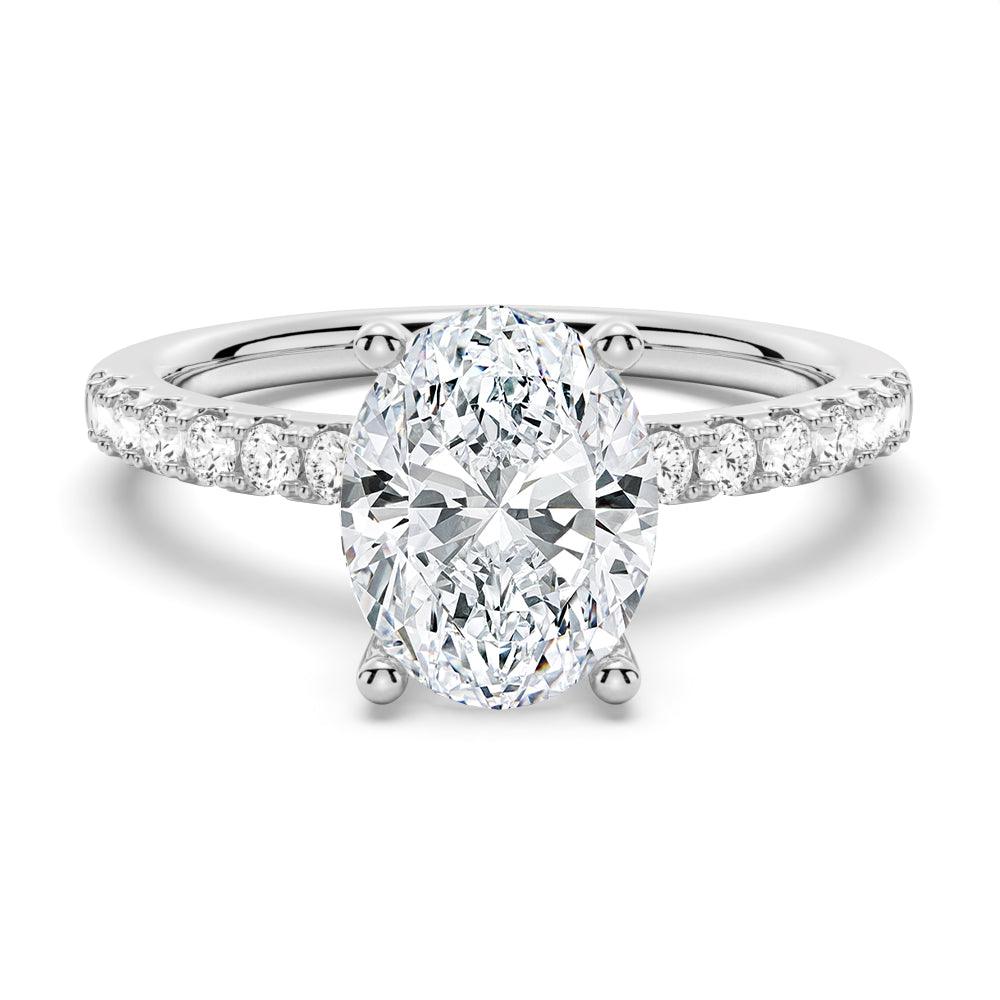 Petite Micropavé Oval Moissanite Engagement Ring - Dainty Wedding Band for Women, Promise Ring, Anniversary Gift - Perfect for Proposals, Bridal Jewelry & Special Occasions