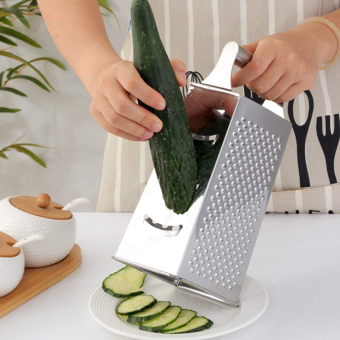 QOBIMOON 4-Sided Stainless Steel Box Grater - 9.2 Inch Large Cheese Grater & Vegetable Slicer for Parmesan, Fruits, Ginger - Perfect for Kitchen, Cooking, Meal Prep & Salad Making (Silver)