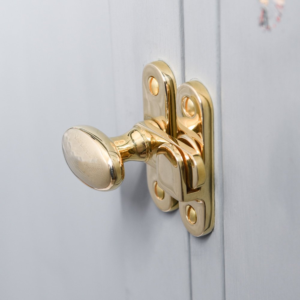 Polished Brass Oval Cupboard Catch - Vintage Cabinet Door Latch for Kitchen, Bathroom & Furniture - Durable Hardware for Home Decor & DIY Projects