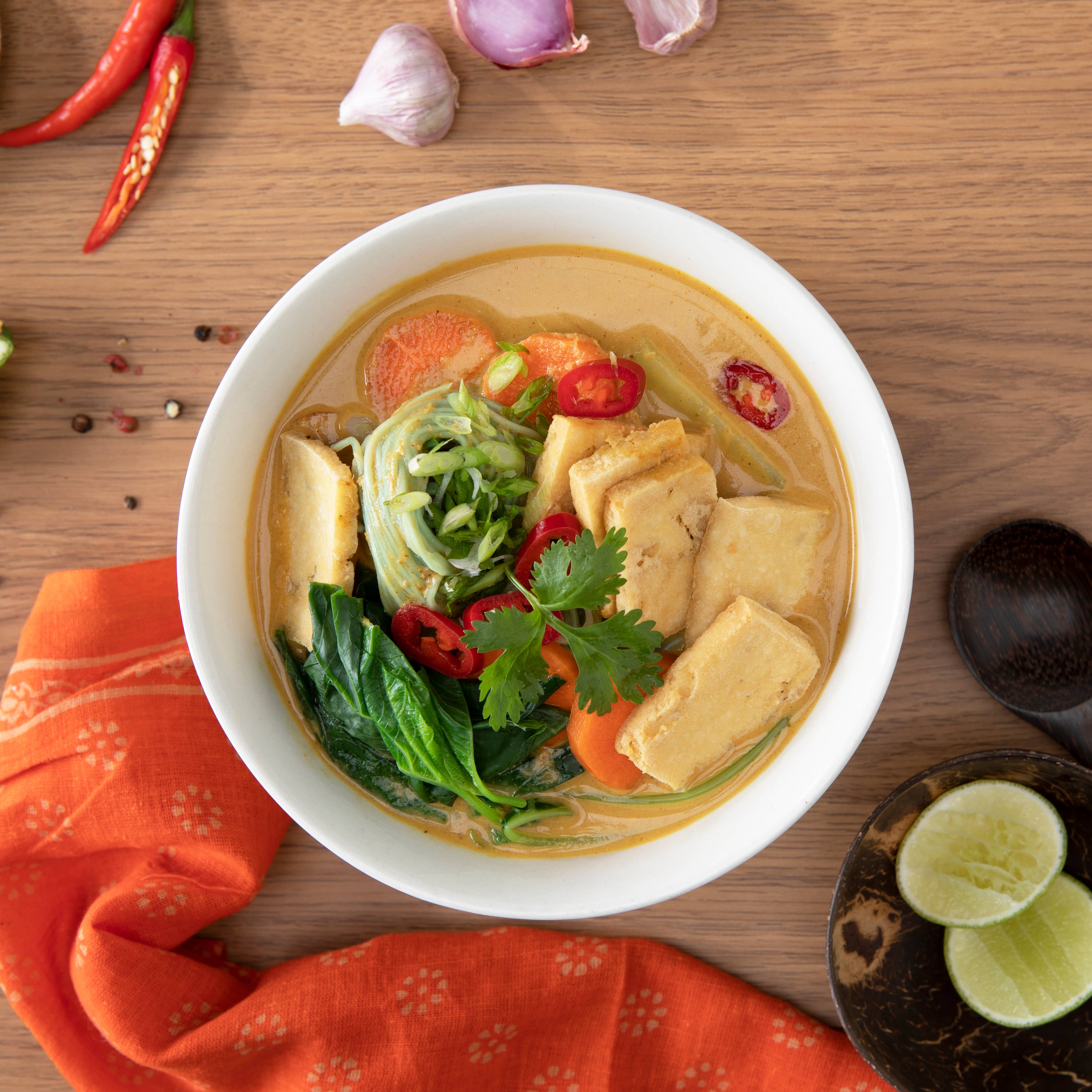 Authentic Thai Green Curry Sauce - Premium Coconut Milk & Spices for Thai Cuisine - Perfect for Stir-Fries, Noodles & Rice Dishes