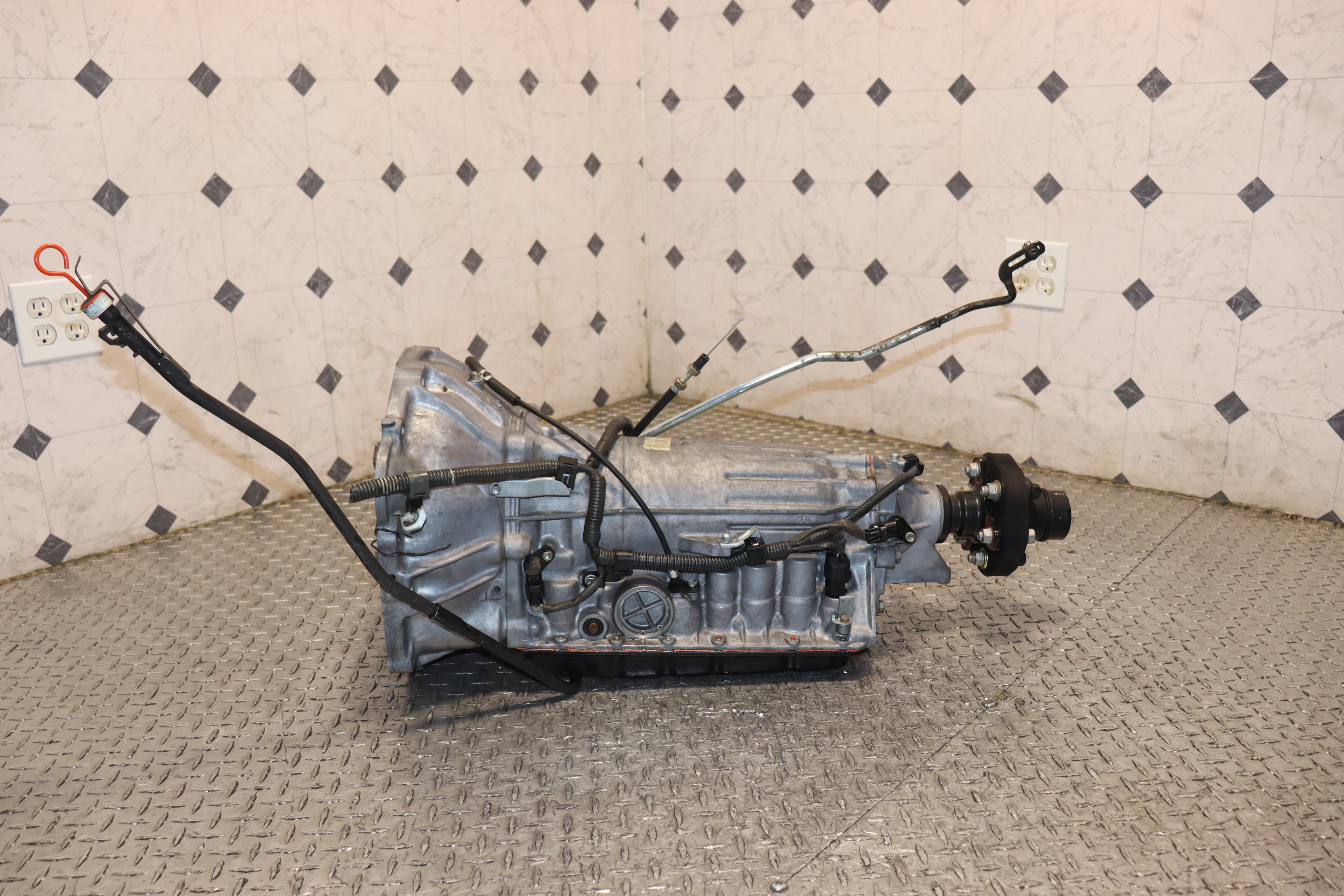 1995-1997 Lexus GS300 2JZ-GE 3.0L 6 Cylinder Automatic Transmission - JDM Engine Replacement Part for Performance Upgrades & Restoration Projects