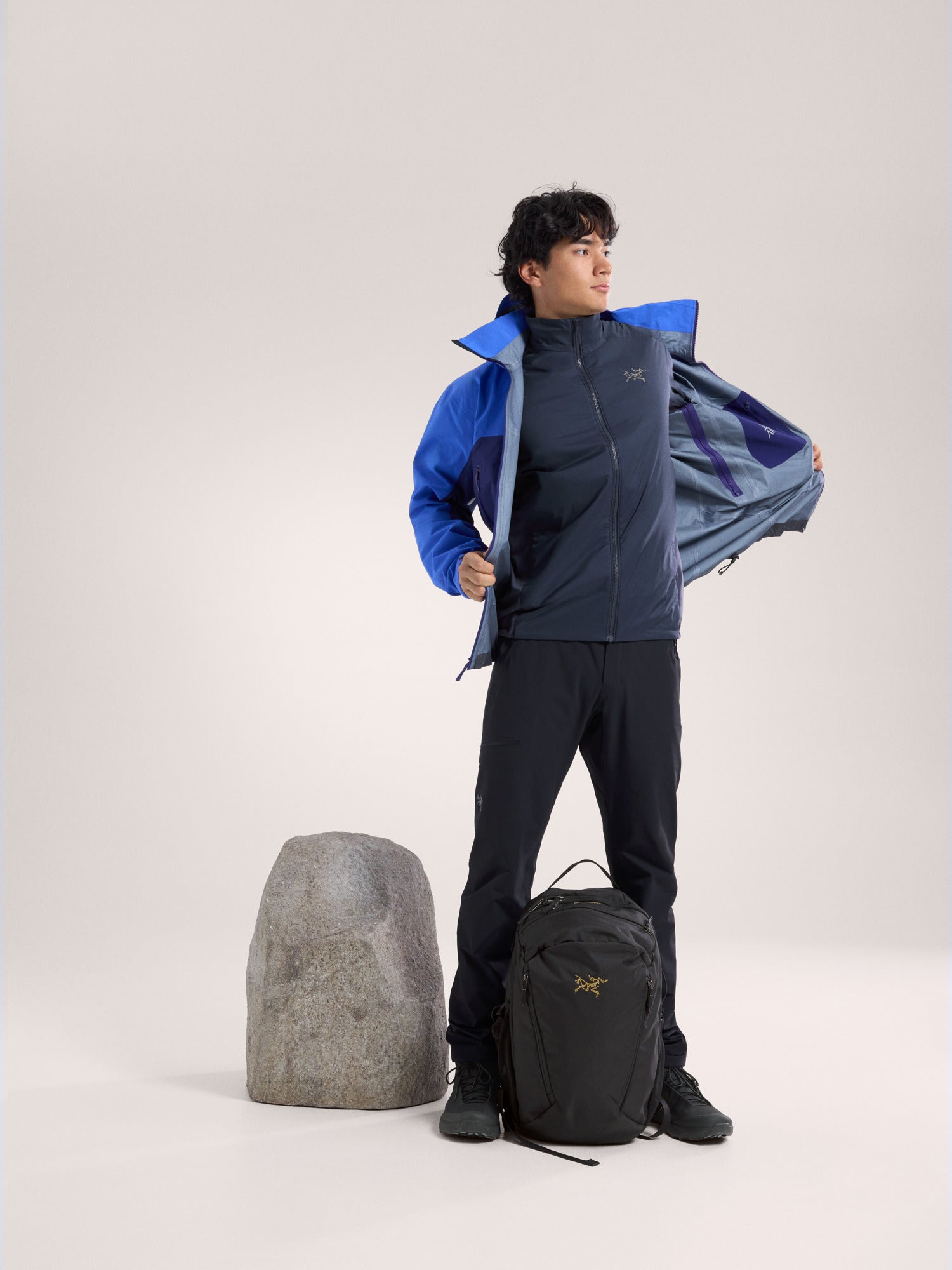 Men's Atom Jacket - Lightweight Waterproof Windbreaker for Outdoor Activities, Hiking & Travel | X000009561