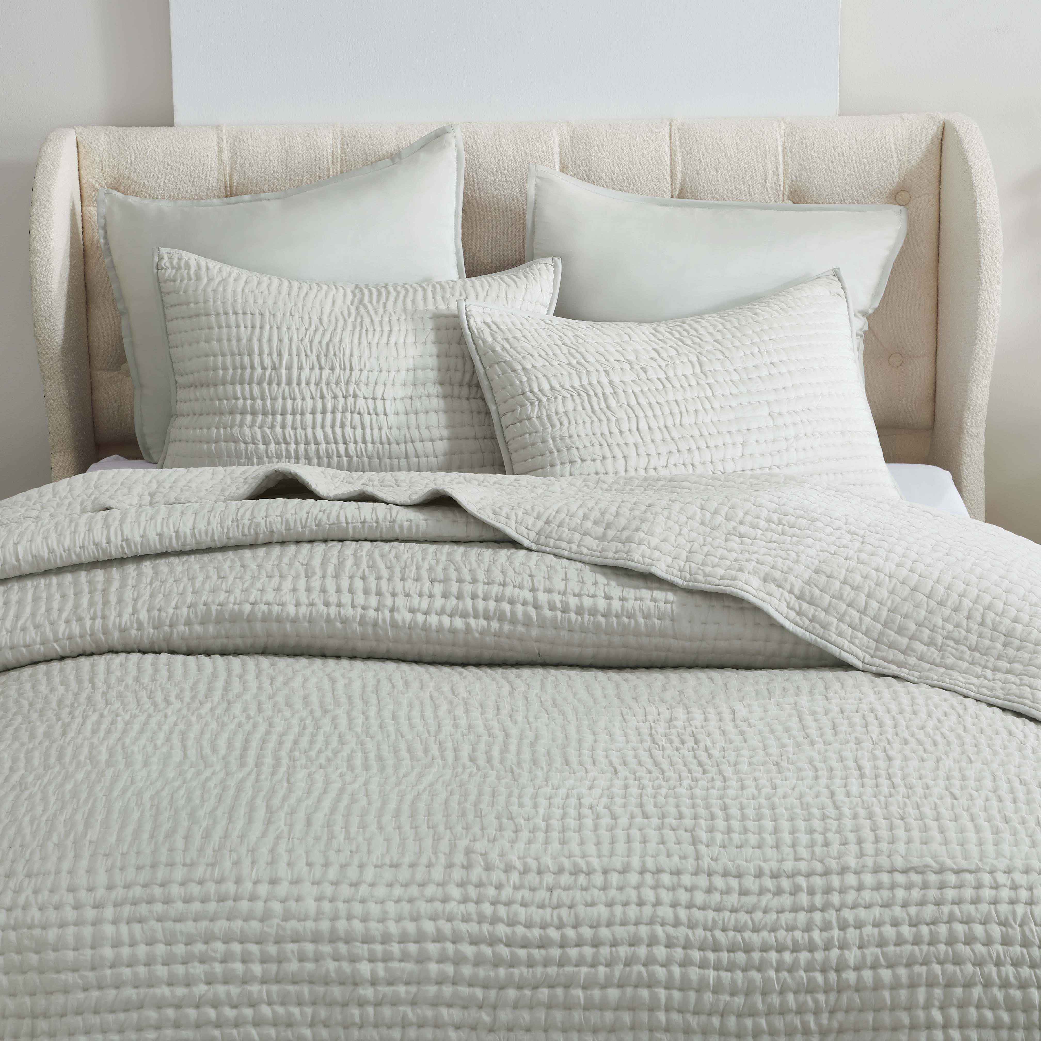 Bella 100% Pure Silk Pick Stitch Medium Weight Quilt & Sham Set - Queen Size Luxury Bedding for Elegant Bedroom Decor & Cozy Sleep