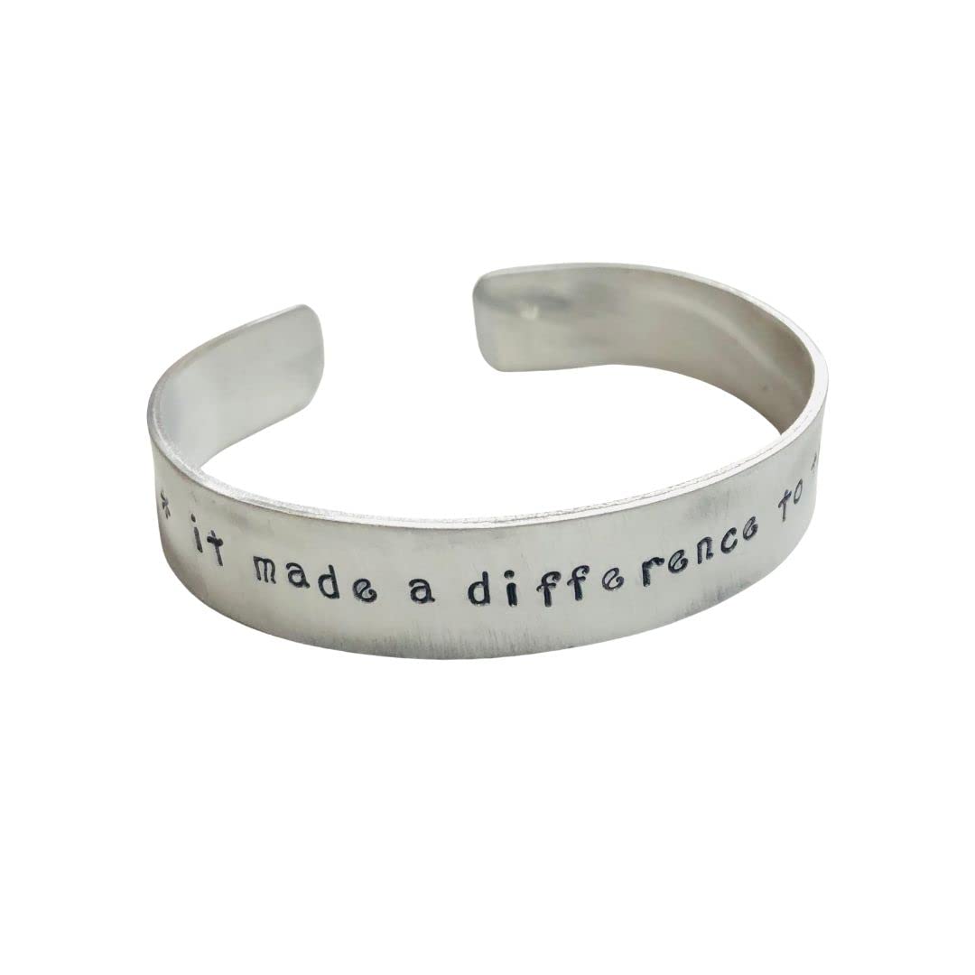 Inspirational 'The Starfish Story' Men's Bracelet - Handstamped Motivational Cuff with Non-Tarnish Aluminum - Perfect Gift for Graduation, Father's Day & Daily Encouragement