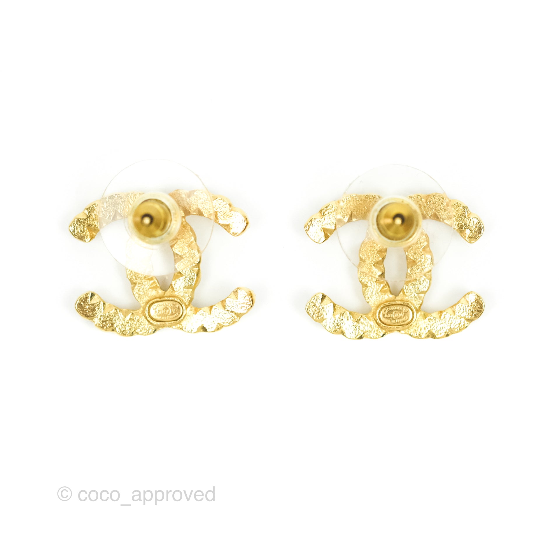 Chanel CC Pearl Crystal Earrings in Gold Tone - 21V Elegant Fashion Jewelry for Women | Perfect for Parties, Weddings & Special Occasions