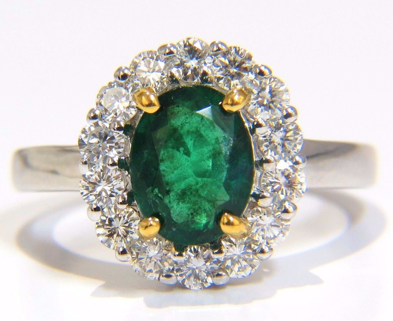 2.46CT Natural Emerald & Diamond Halo Ring in 18KT Gold - Vivid Green Gemstone for Engagement, Wedding & Special Occasions