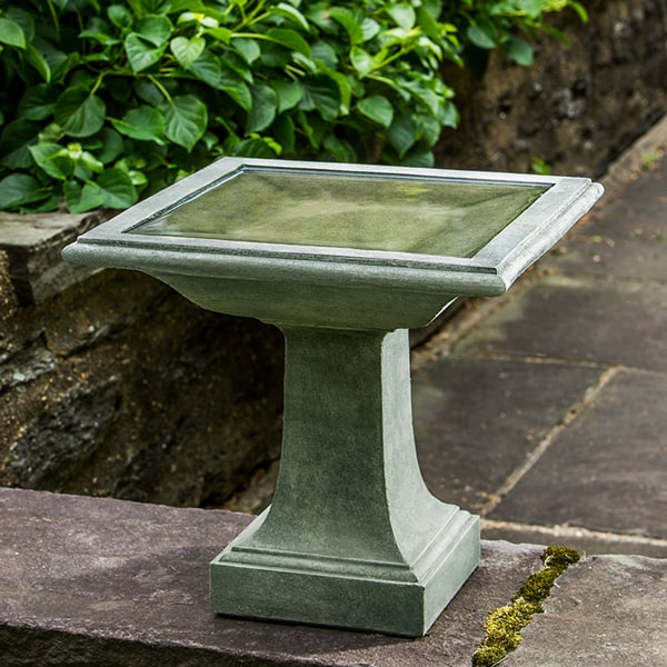 Avery Birdbath Campania International - Elegant Outdoor Garden Decoration for Birds - Perfect for Backyard, Patio, and Garden Decor