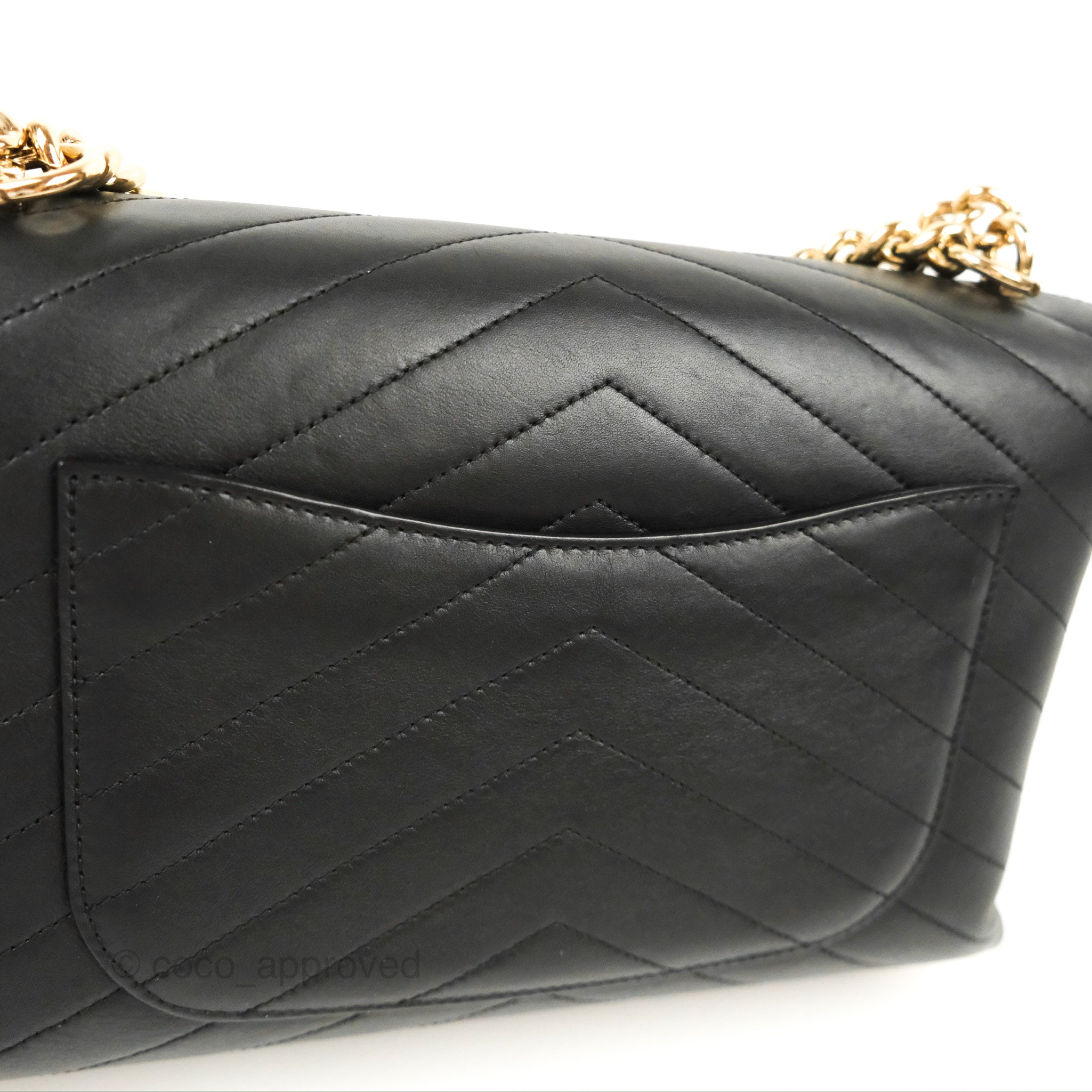 Chanel Chevron Stitched Coco Flap Bag in Black Calfskin with Gold Hardware - Luxury Crossbody Purse for Women, Perfect for Evening Events & Date Nights
