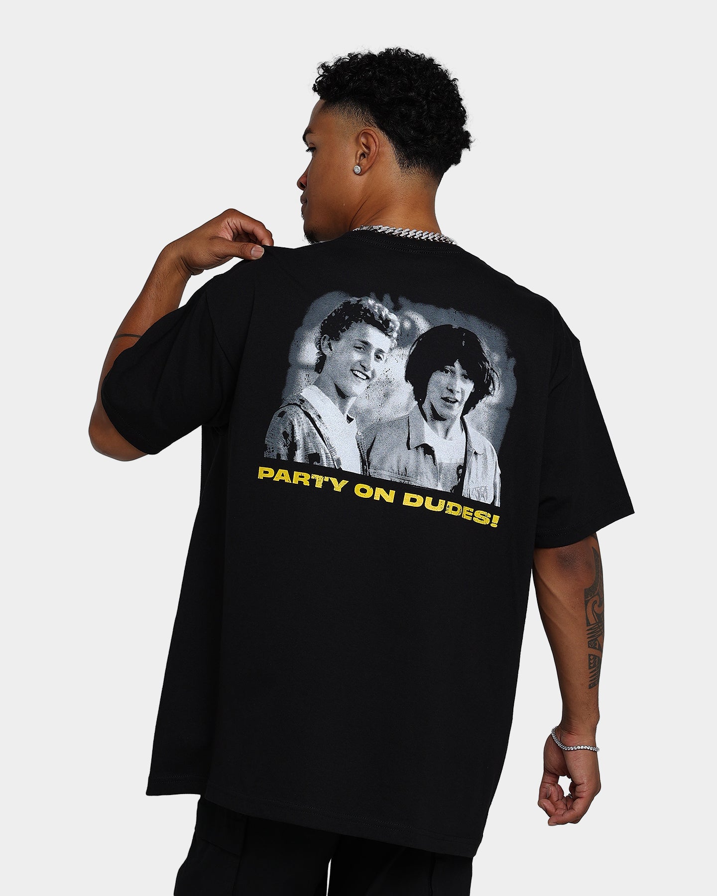 Bill & Ted's Excellent Adventure T-Shirt - Vintage Black Graphic Tee for Men & Women - Perfect for Movie Fans, Cosplay & Casual Wear