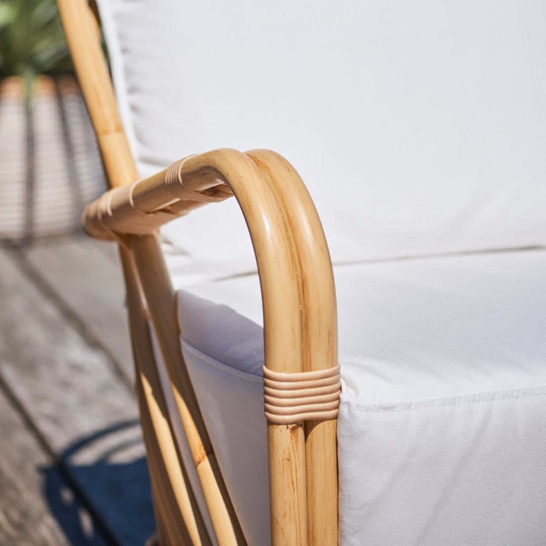 Charlottenborg Outdoor Lounge Chair - Waterproof & Durable Patio Furniture for Poolside, Garden, and Backyard Relaxation