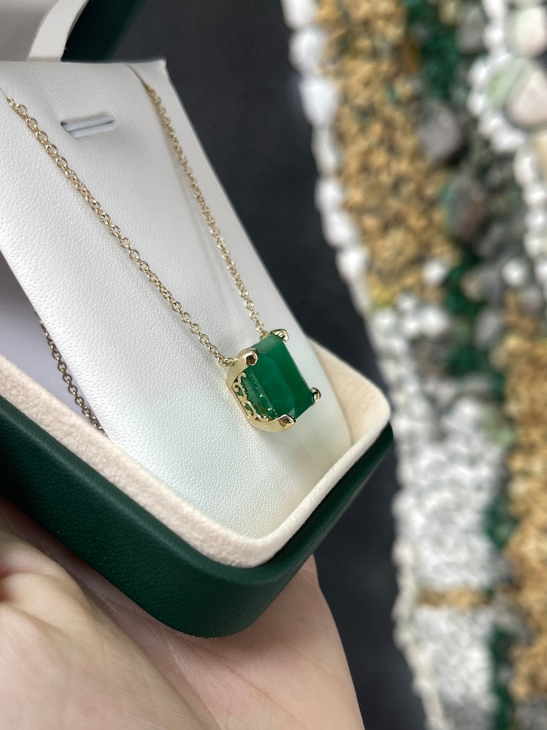 10.50 Carat 14K Gold Deep Green Emerald Solitaire Square Pendant Necklace - 14x14mm Anniversary Gift for Women, Perfect for Weddings, Parties & Special Occasions