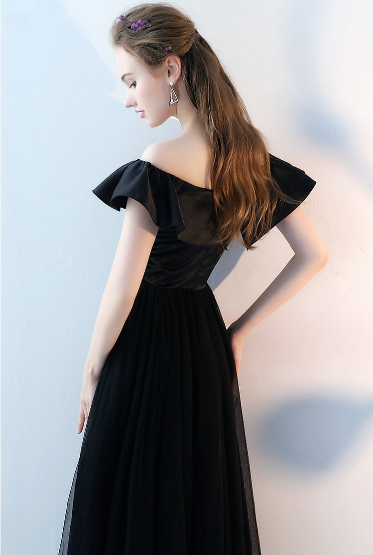 Elegant Black Long Prom Dress for Women - Formal Evening Gown for Homecoming, Ball & Special Occasions