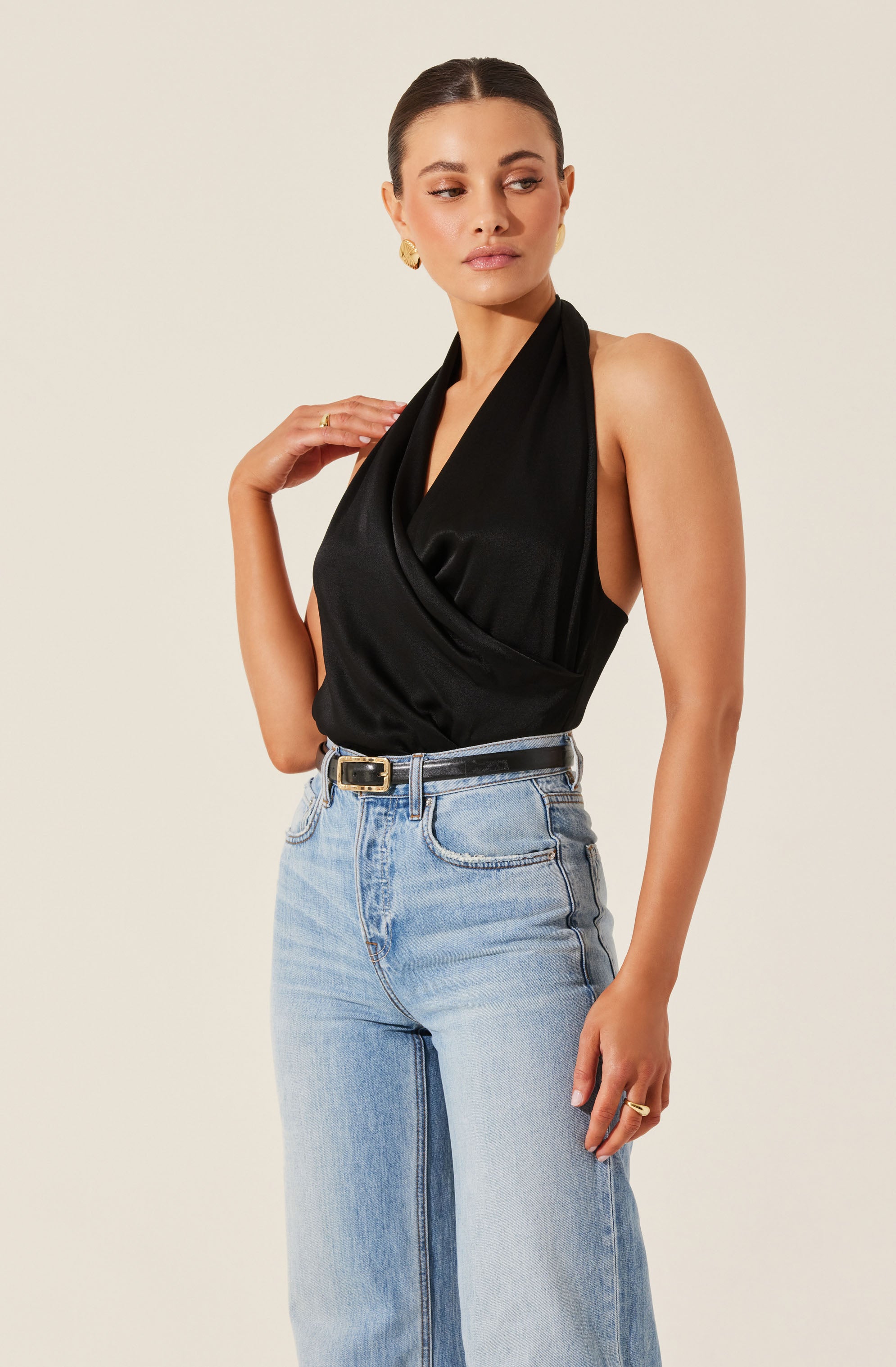 Stylish Draped Crossover Halter Top for Women - Summer Fashion, Beachwear, and Casual Outfits