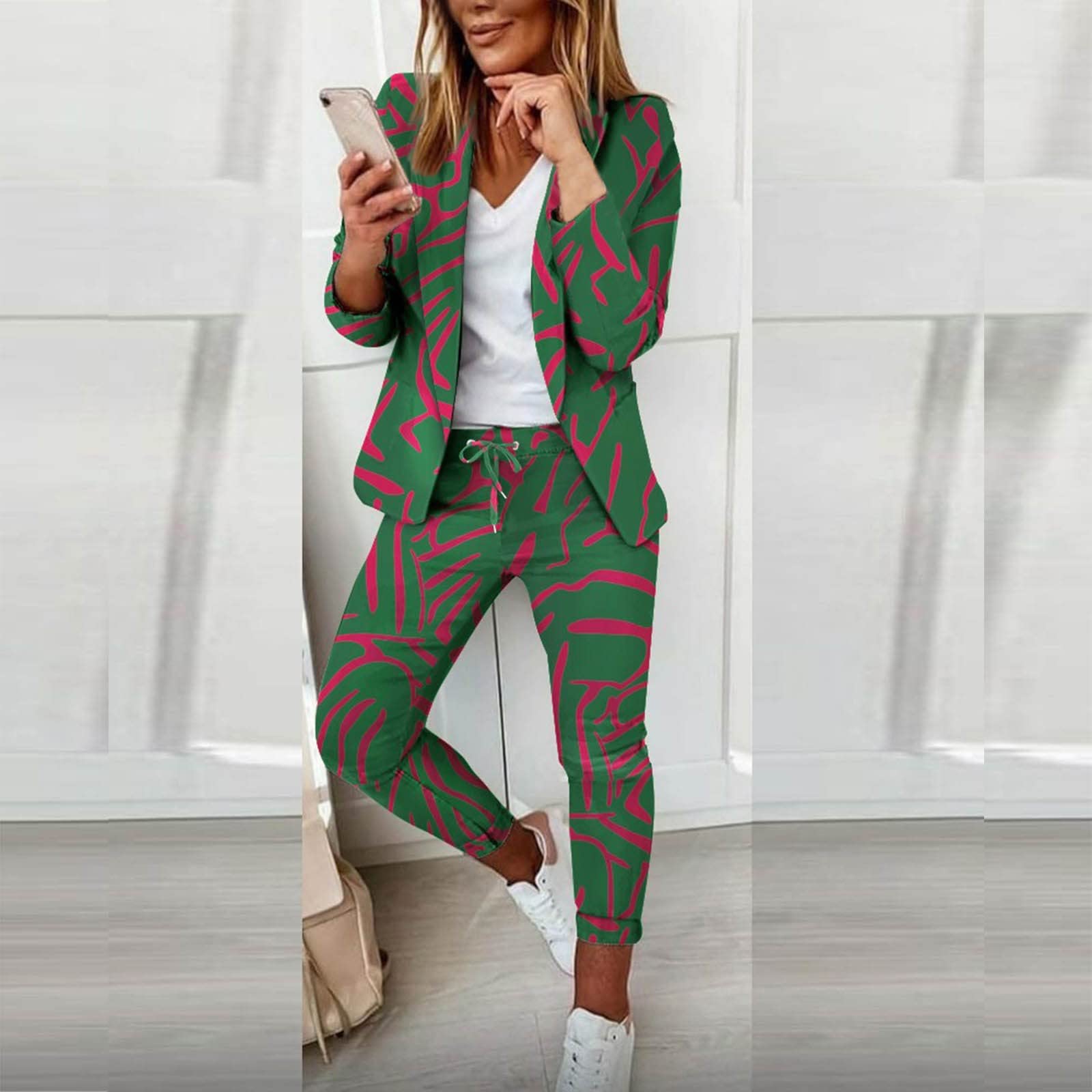 Elegant Women's Formal Pantsuits Set - Office Business Work Suit & Evening Party Outfit | Two-Piece Dressy Pants Suits in Green | Perfect for Professional Meetings, Cocktail Events & Smart Casual Occasions