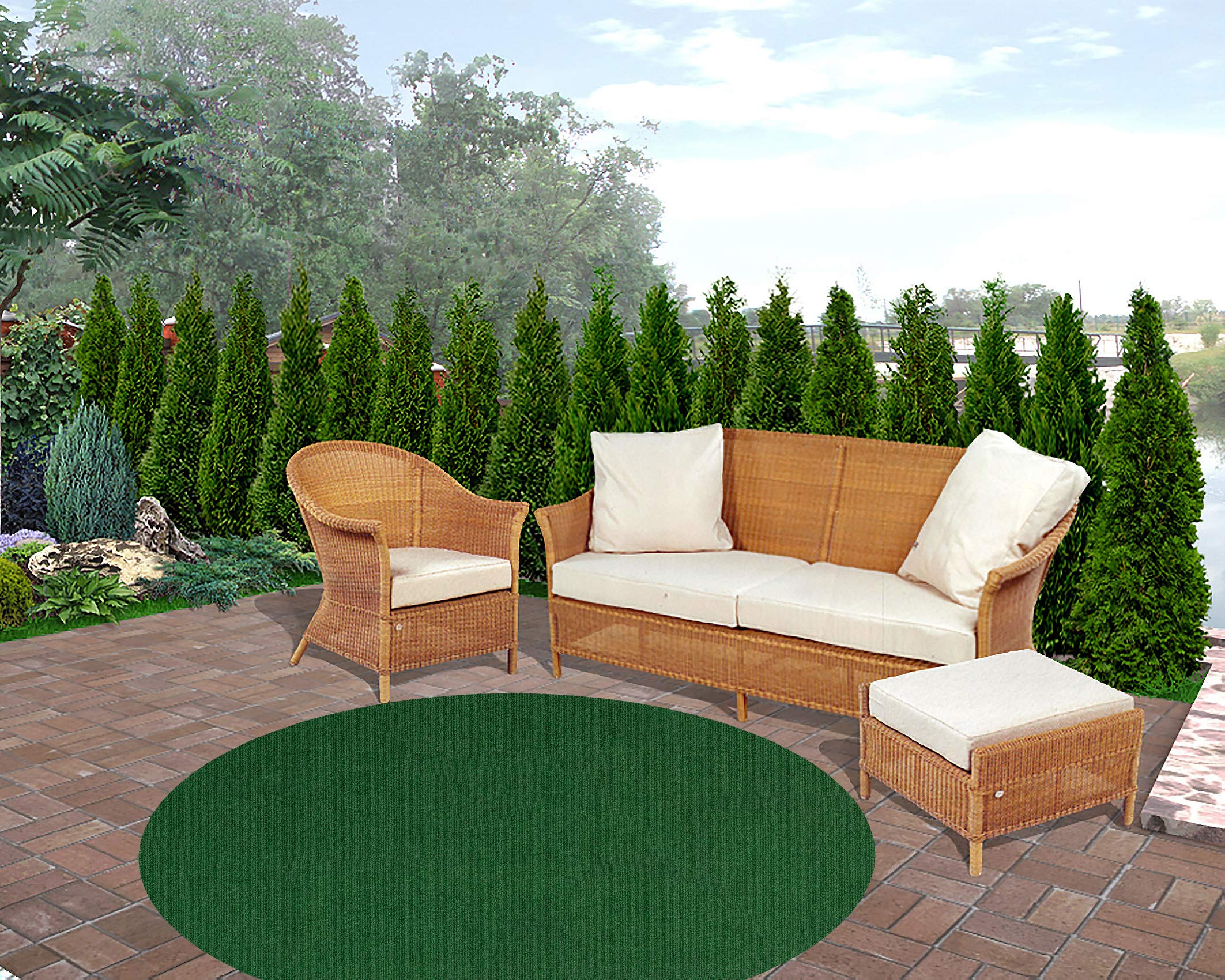 KOECKRITZ 10' Round Heather Green Indoor/Outdoor Rug - Eco-Friendly PET Fiber Made from 100% Recycled Plastic Bottles - Durable & Stain-Resistant for Patio, Deck, Living Room & Bedroom