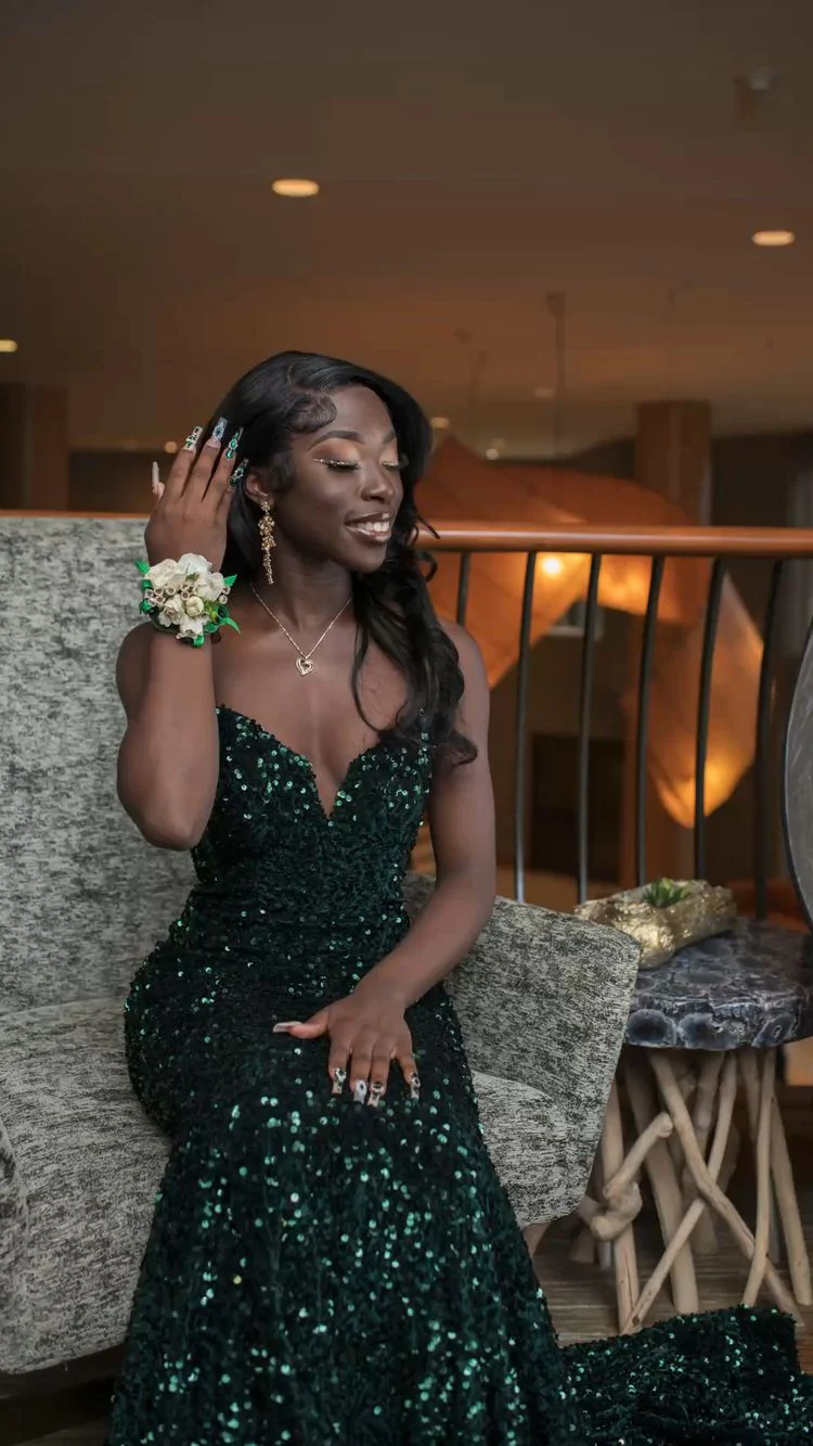 Elegant Green Sequin Mermaid Long Prom Dress - Shiny Evening Gown for Women J2581 | Perfect for Homecoming, Formal Events & Special Occasions
