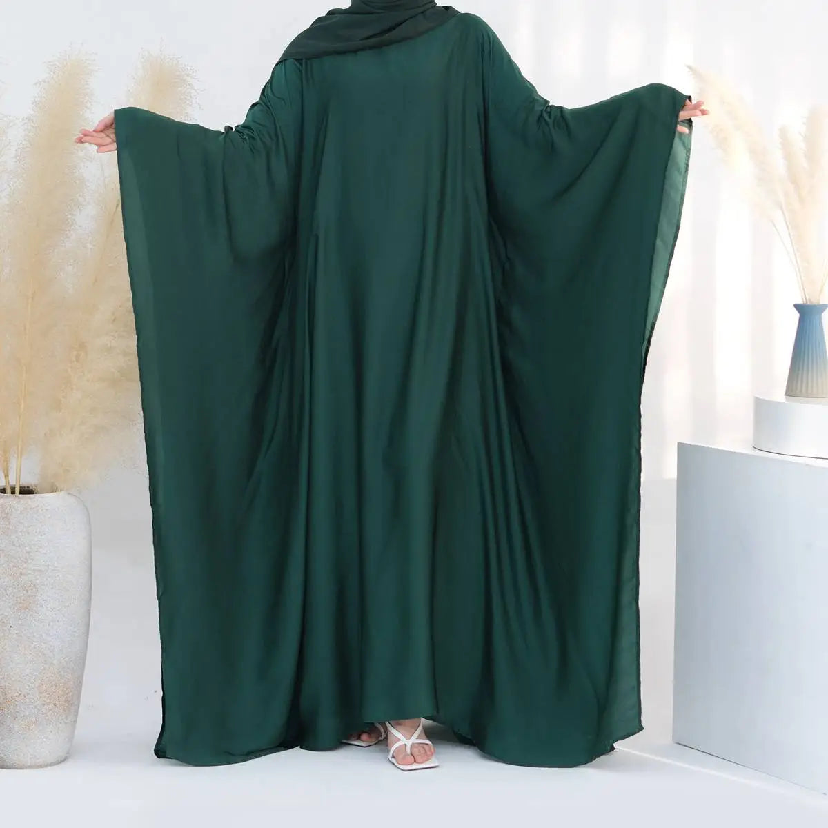 Elegant Batwing Sleeve Muslim Farasha Abaya Dress for Women - Modest Islamic Prayer Dress for Mosque & Special Occasions