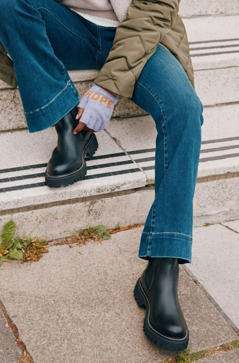 MATT & NATT Zuke Chelsea Boots for Women - Waterproof Leather Ankle Boots with Elastic Side Gussets - Stylish Black Winter & Fall Shoes for Work, Travel & Everyday Wear
