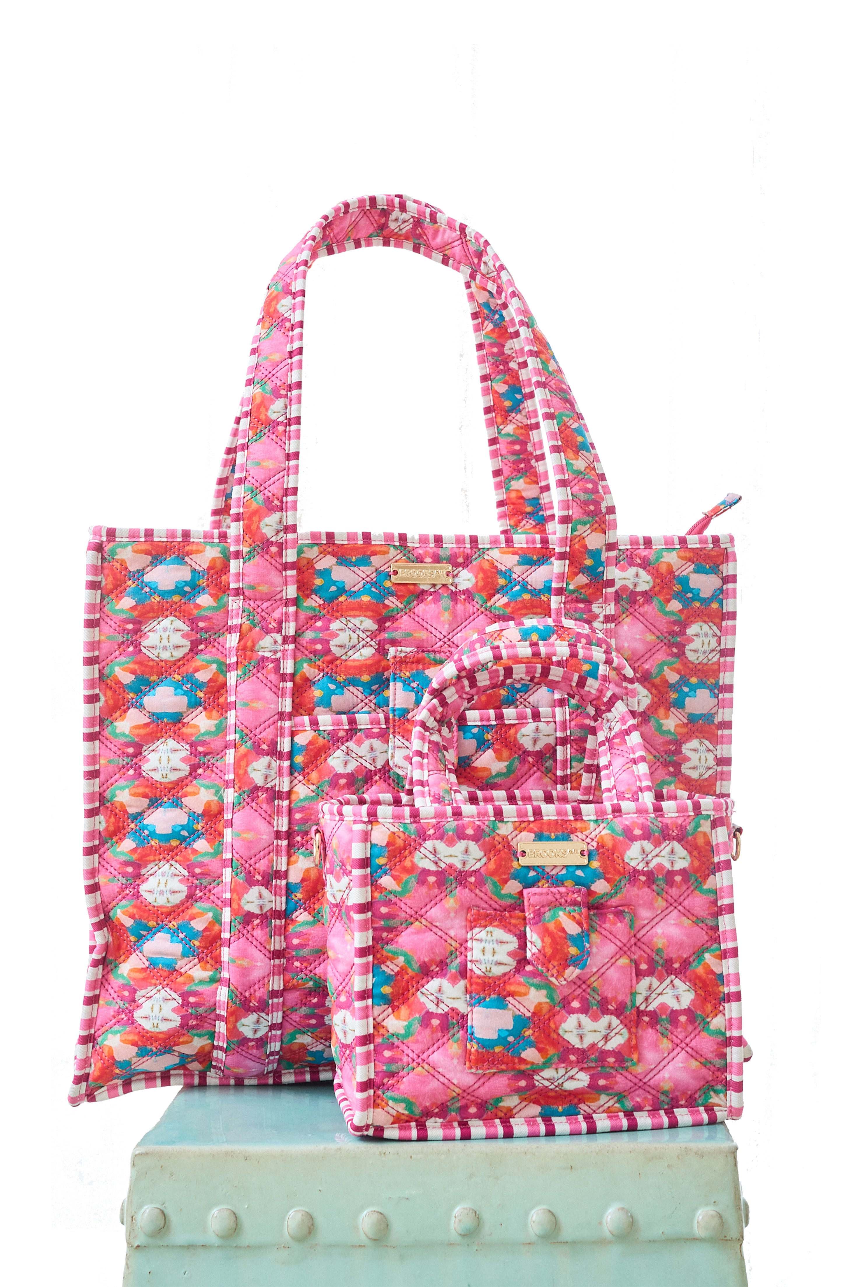 Stylish On The Road Quilted Tote Bag - Strawberry Fields Print - Perfect for Travel, Shopping & Everyday Use