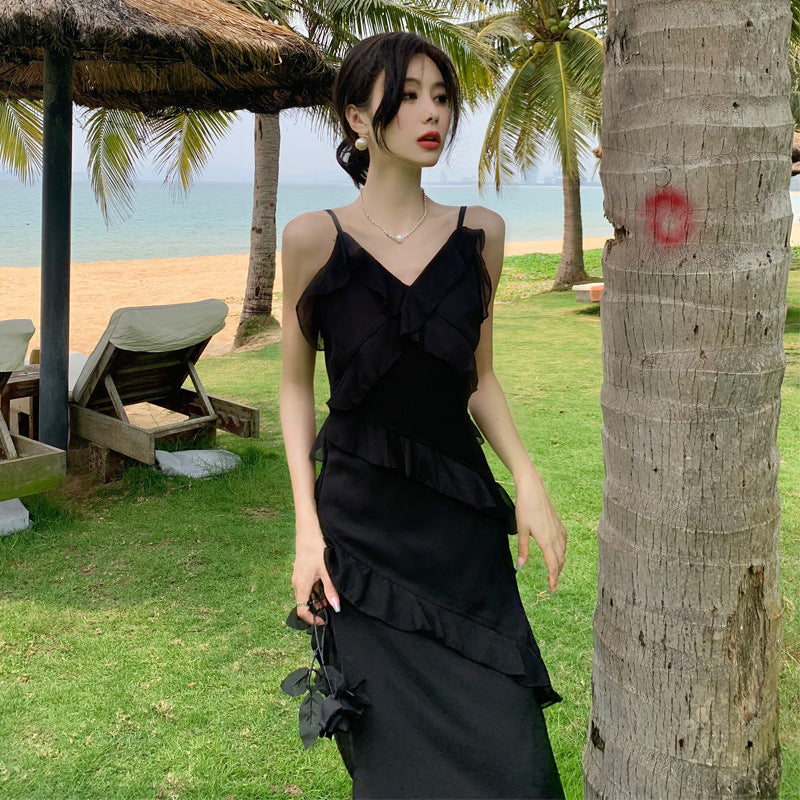 Elegant Black Long Summer Dress with Spaghetti Straps - Perfect for Evening Parties, Beach Vacations & Casual Outings