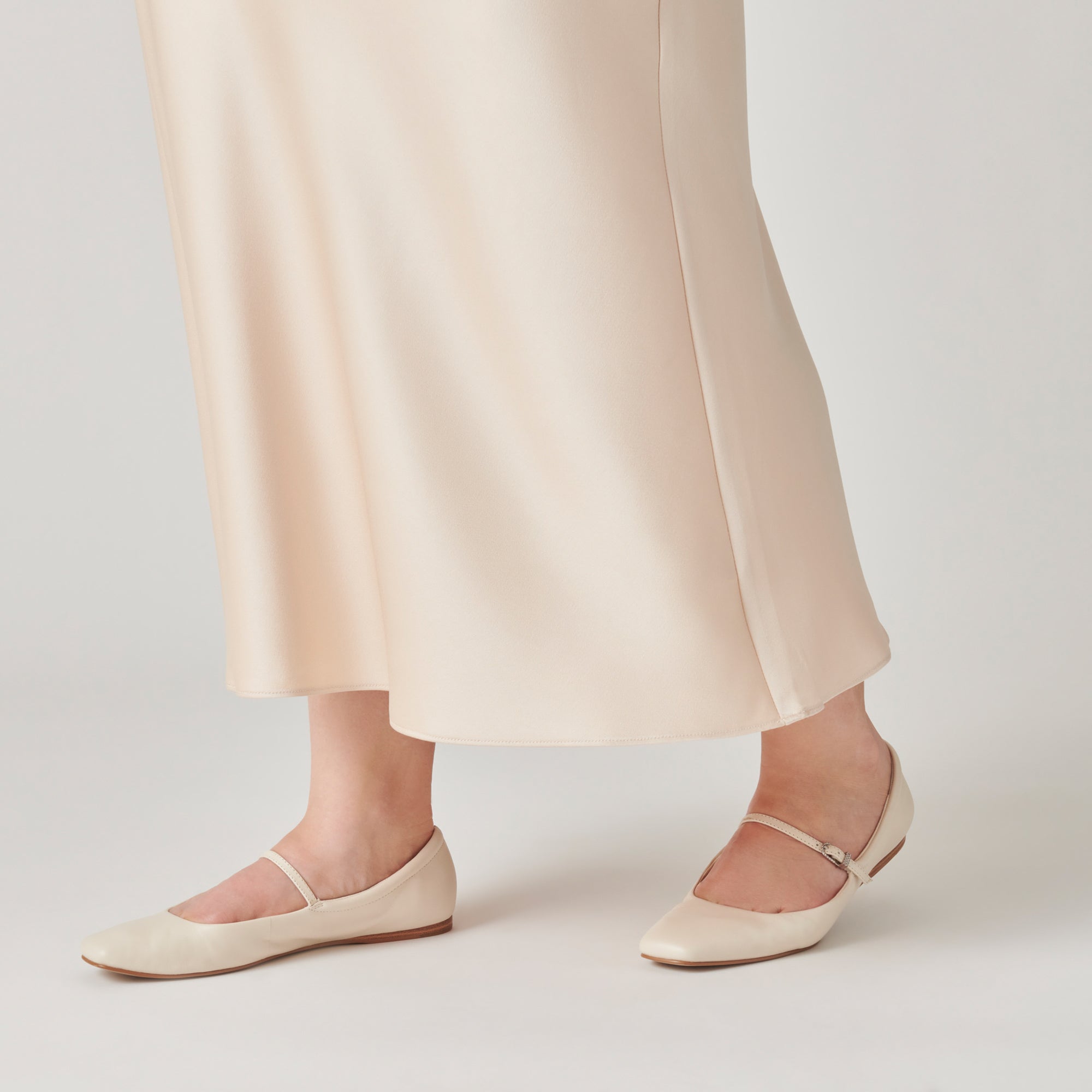 REYES Women's Wide Width Ballet Flats - Ivory Genuine Leather Slip-On Shoes for Comfort & Style | Perfect for Work, Travel & Casual Wear