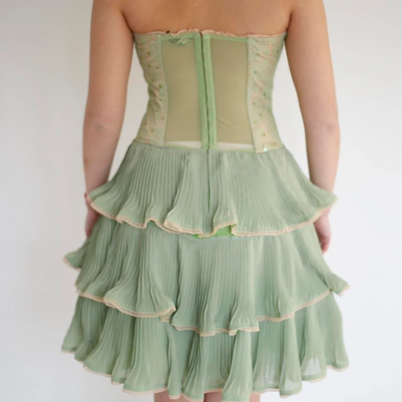 Elegant Green Layered Short Lace Homecoming Dress - A-Line Birthday Party Dress J6142 | Perfect for Prom, Quinceañera & Special Occasions