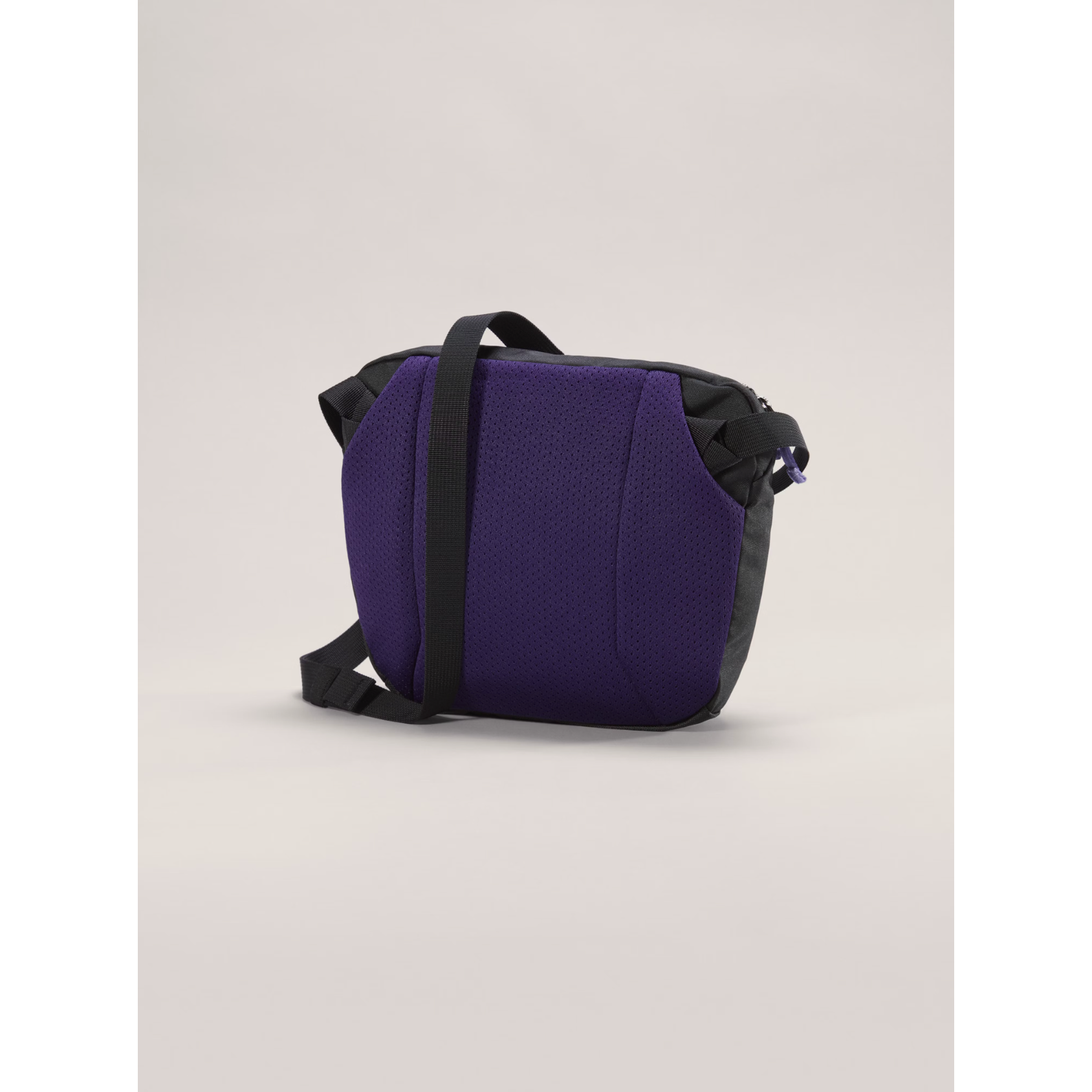Arc'teryx Mantis 2 Waist Pack - Lightweight Durable Fanny Pack for Hiking, Travel & Everyday Use - Water-Resistant Outdoor Gear for Men & Women