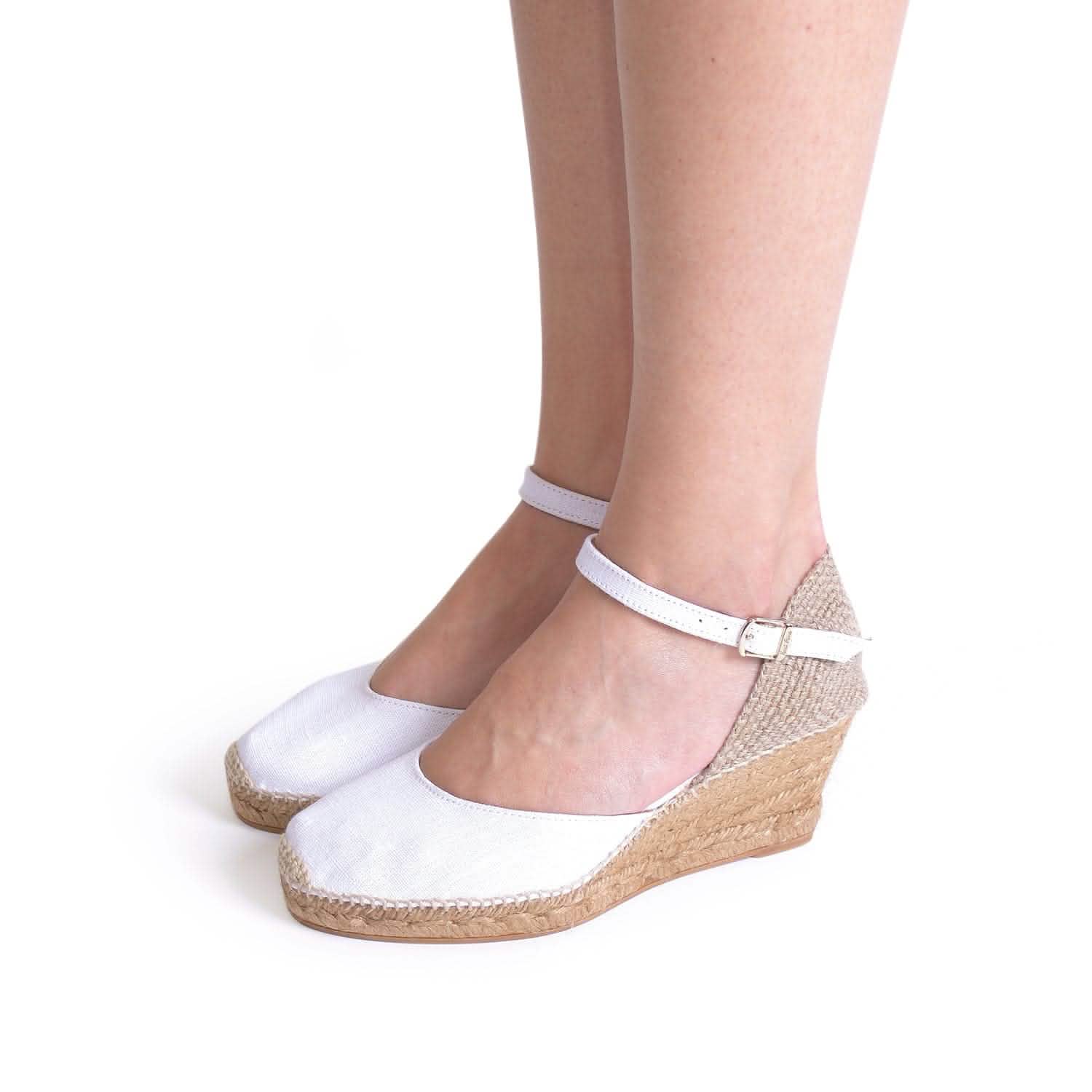 Women's Comfortable Closed Toe Linen Wedge Espadrilles - Breathable Summer Sandals for Beach, Vacation & Casual Outings | Caldes