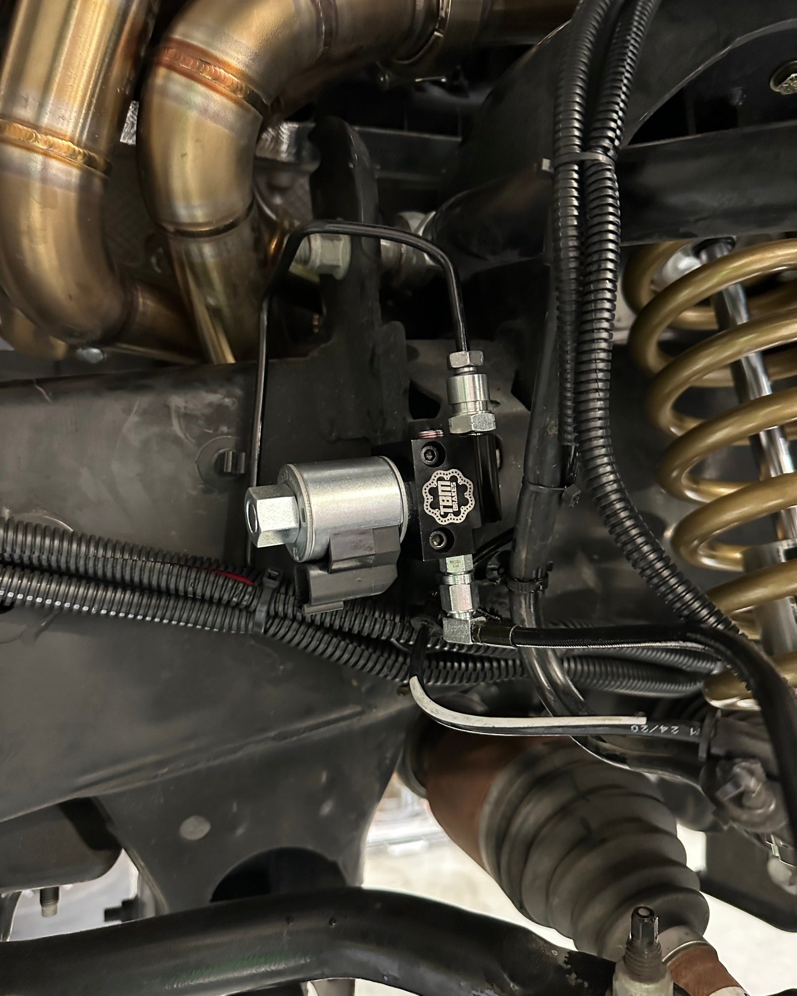 2015-2020 Ford F150 Dual Line Lock Kit with Brackets - High Performance Brake Upgrade for Drag Racing & Off-Roading