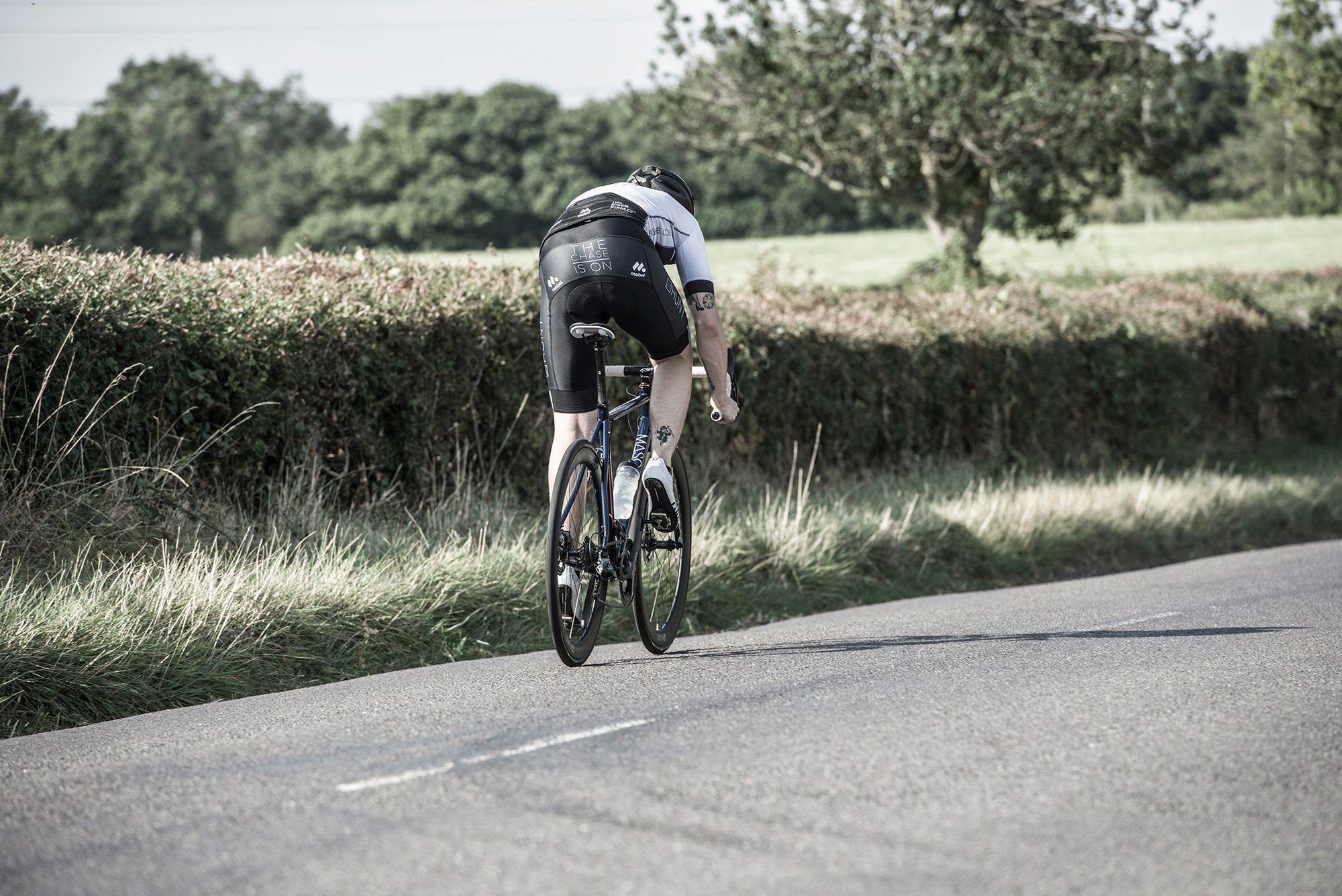 RE:NEW HUNT 4050 Carbon Aero Disc Wheelset - Lightweight 50mm Deep Carbon Road Bike Wheels for Speed & Performance | Perfect for Road Racing, Triathlons & Endurance Cycling